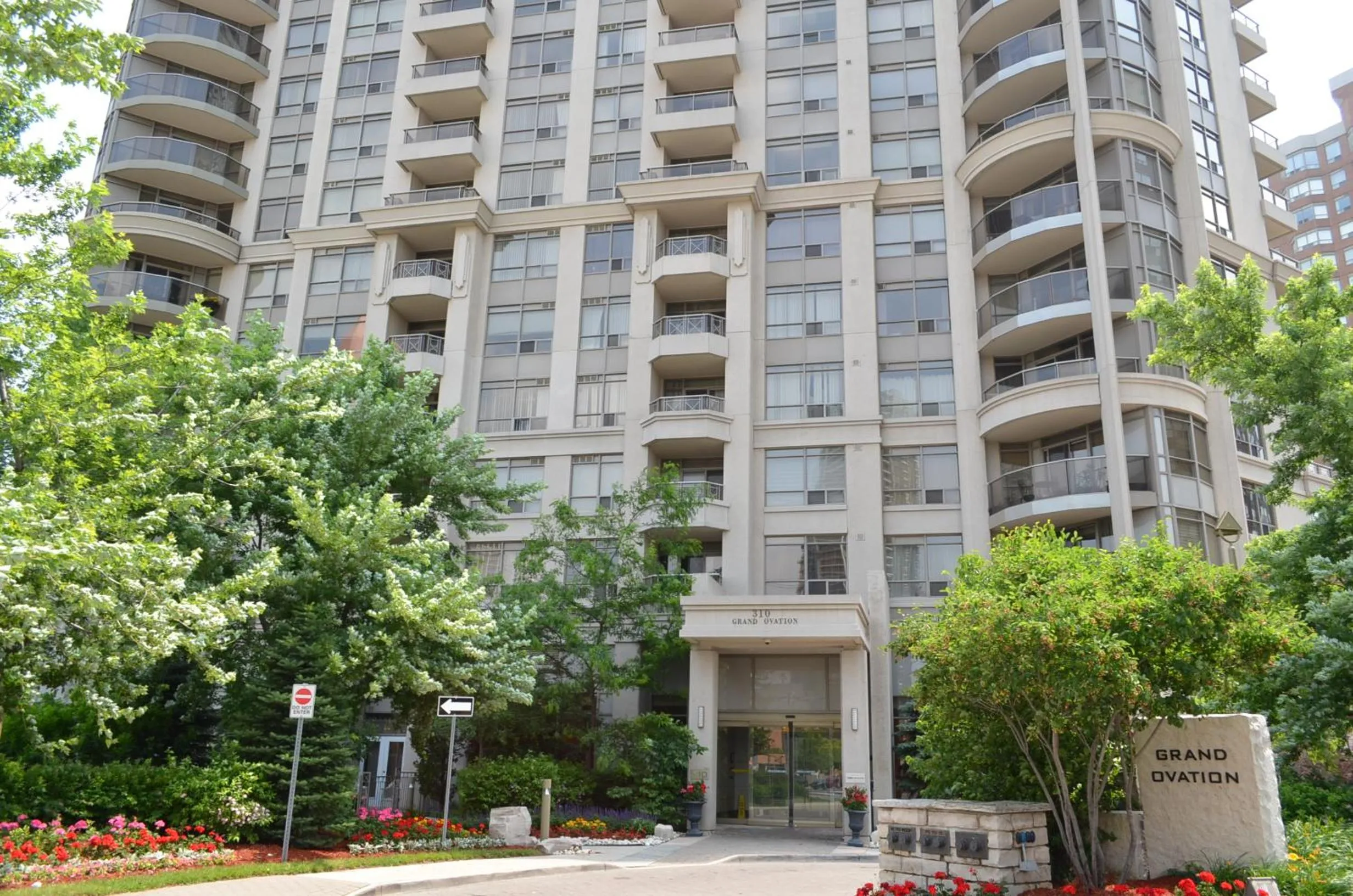 Property building in Bombay Suites Mississauga