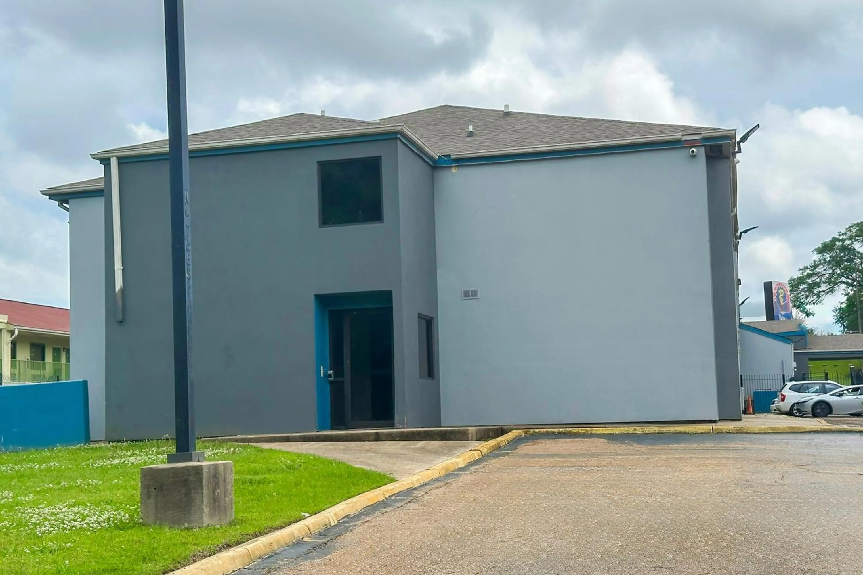 Property building in Relax Inn By Oyo Jackson MS Hwy 80 I-20