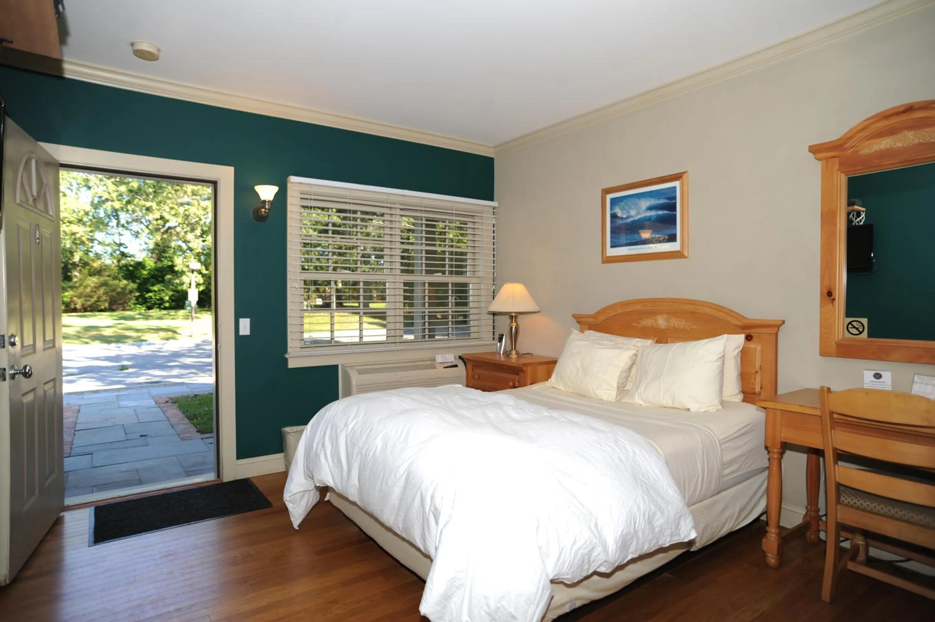 Bed in Southampton Long Island Hotel