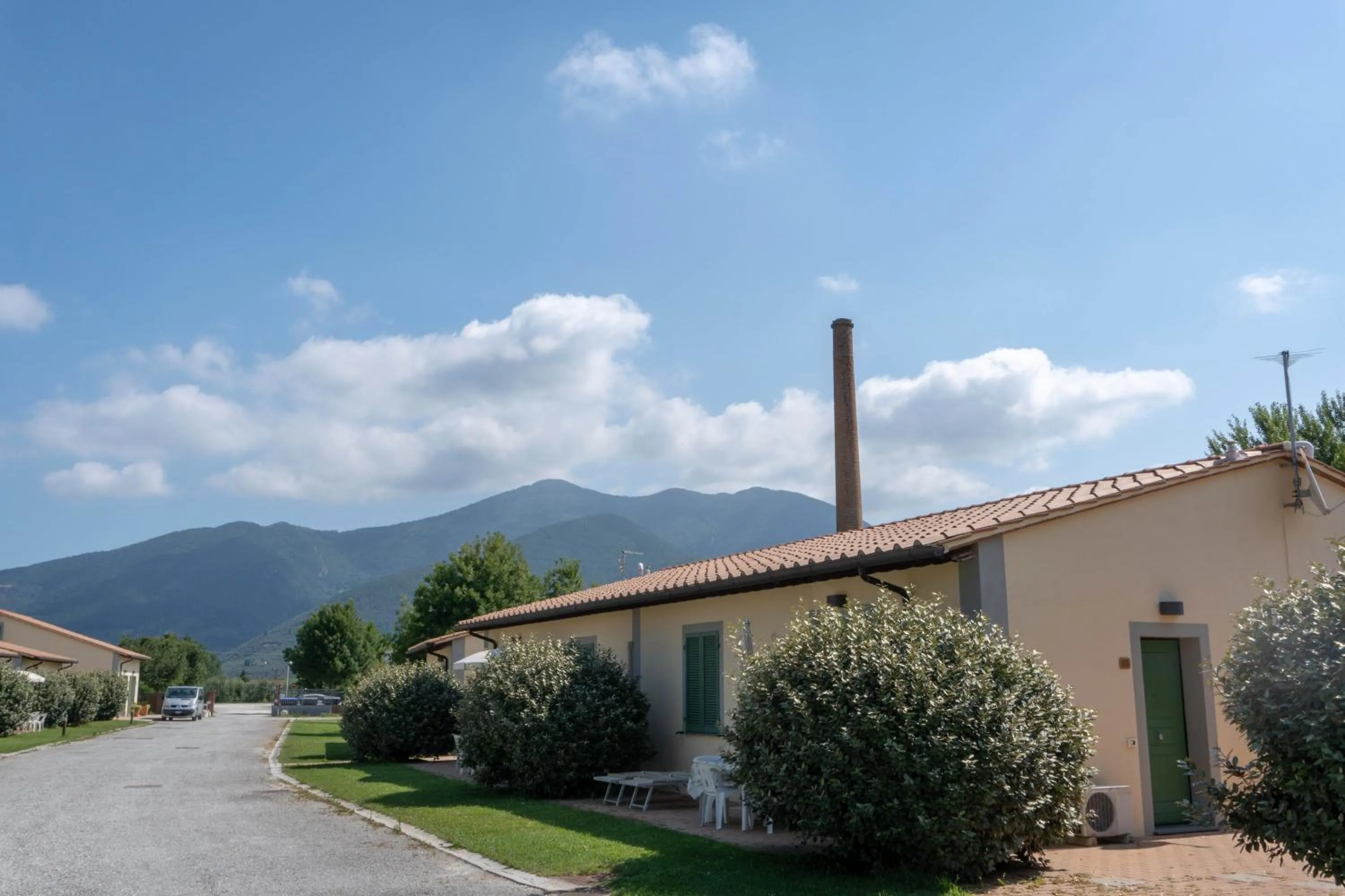 Property building in Eden Park Resort