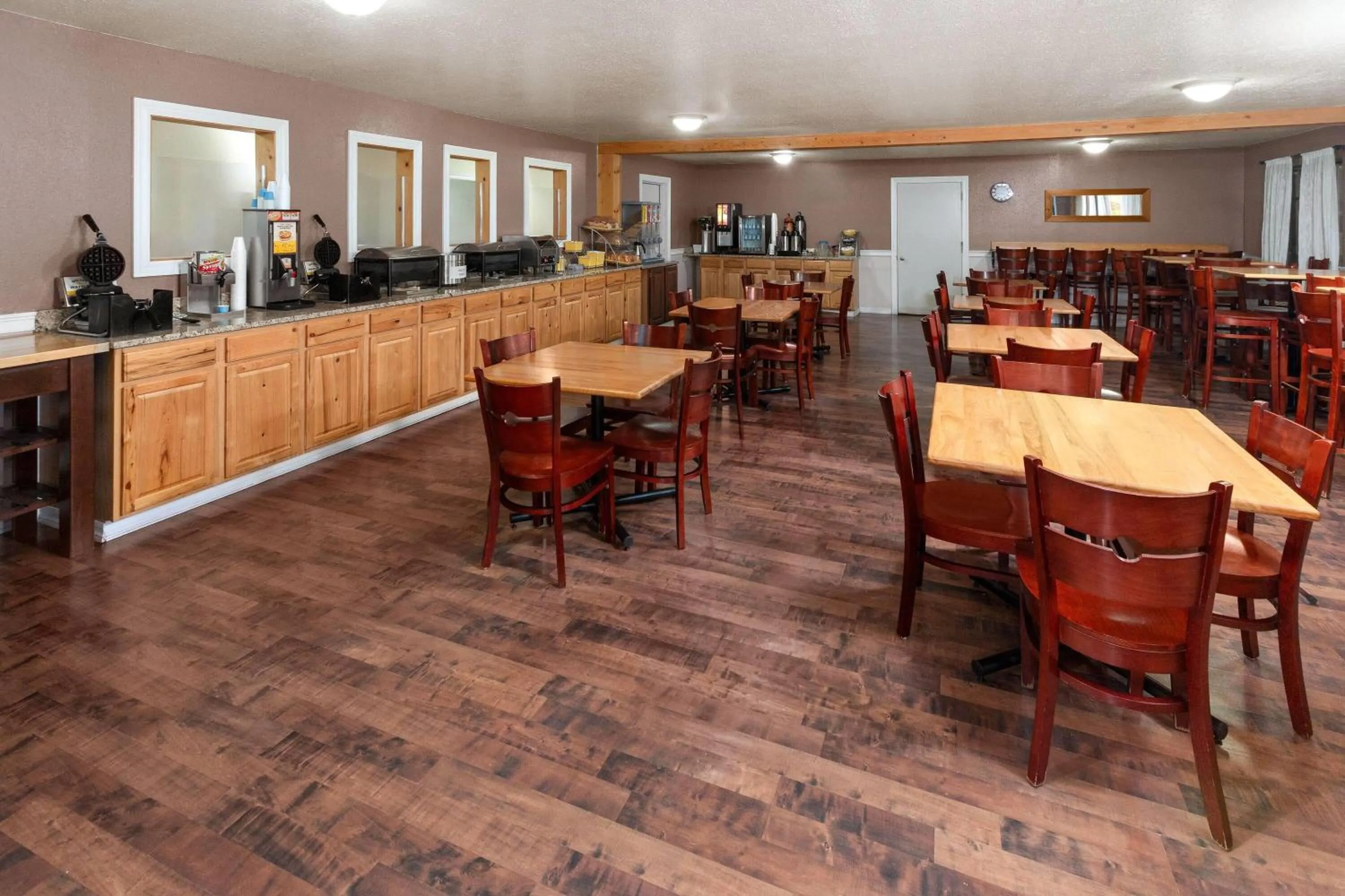 Breakfast in Baymont by Wyndham Manistee