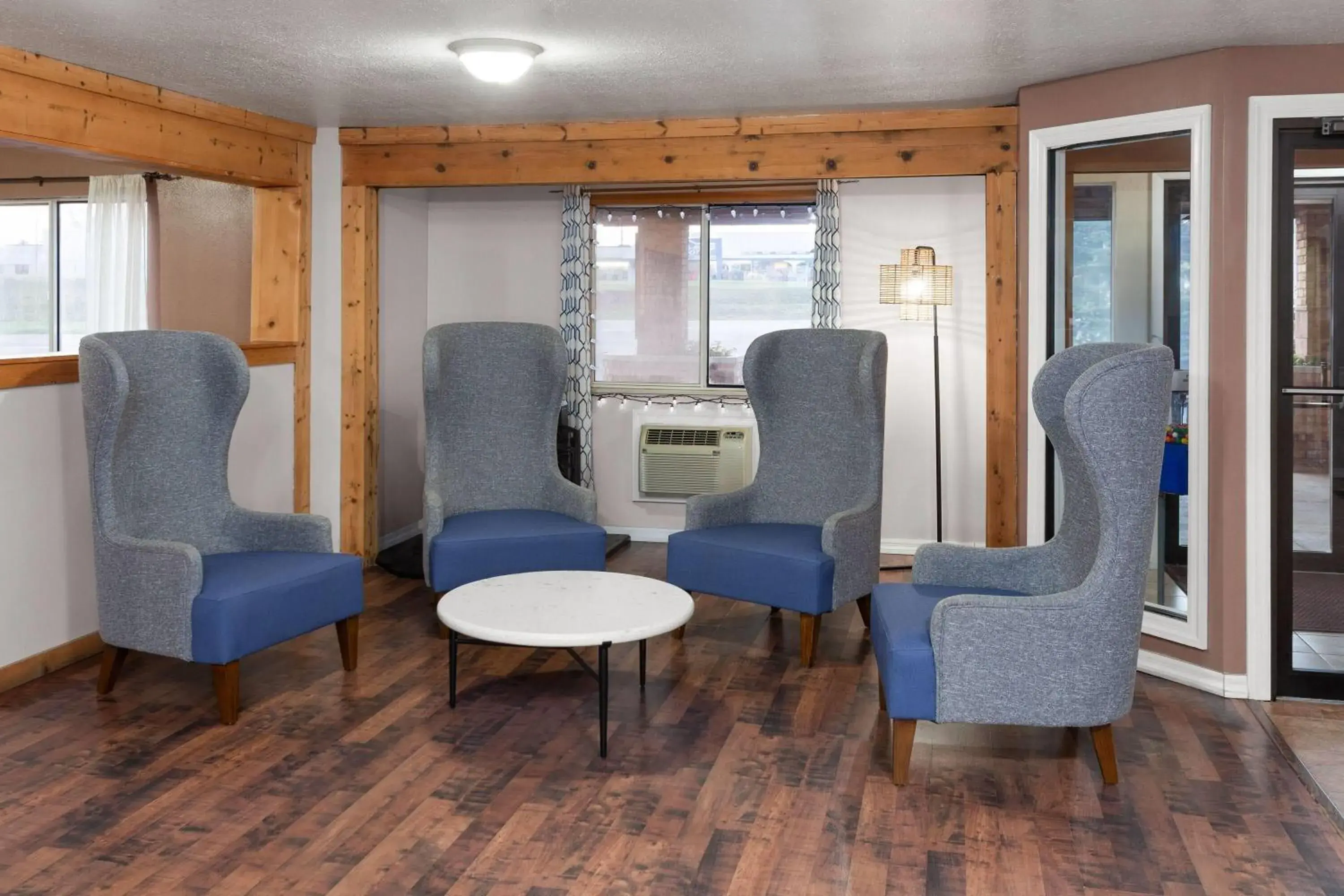 Lobby or reception in Baymont by Wyndham Manistee Lobby or reception in Baymont by Wyndham Manistee