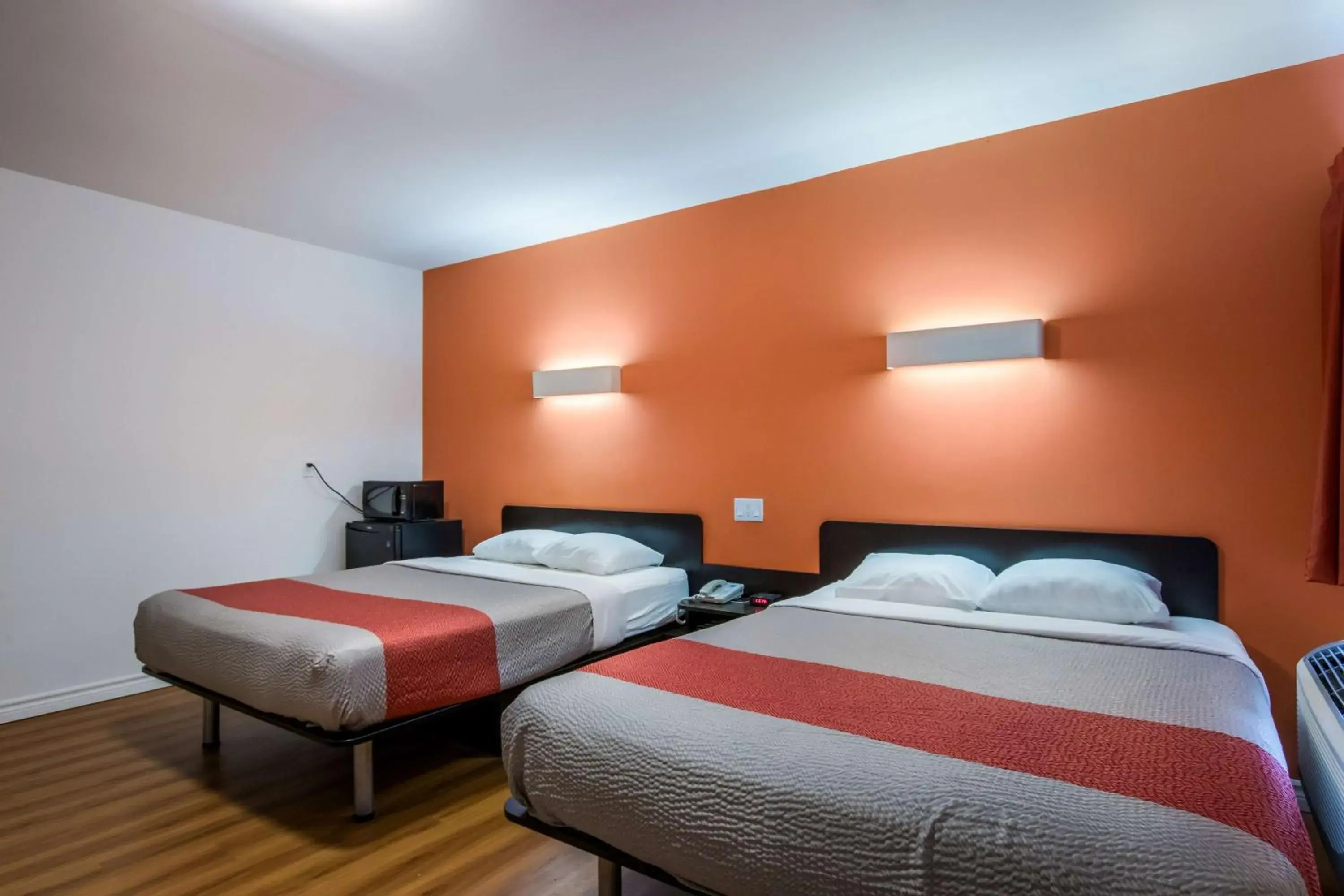 Photo of the whole room, Bed in Motel 6-Sudbury, ON Photo of the whole room, Bed in Motel 6-Sudbury, ON