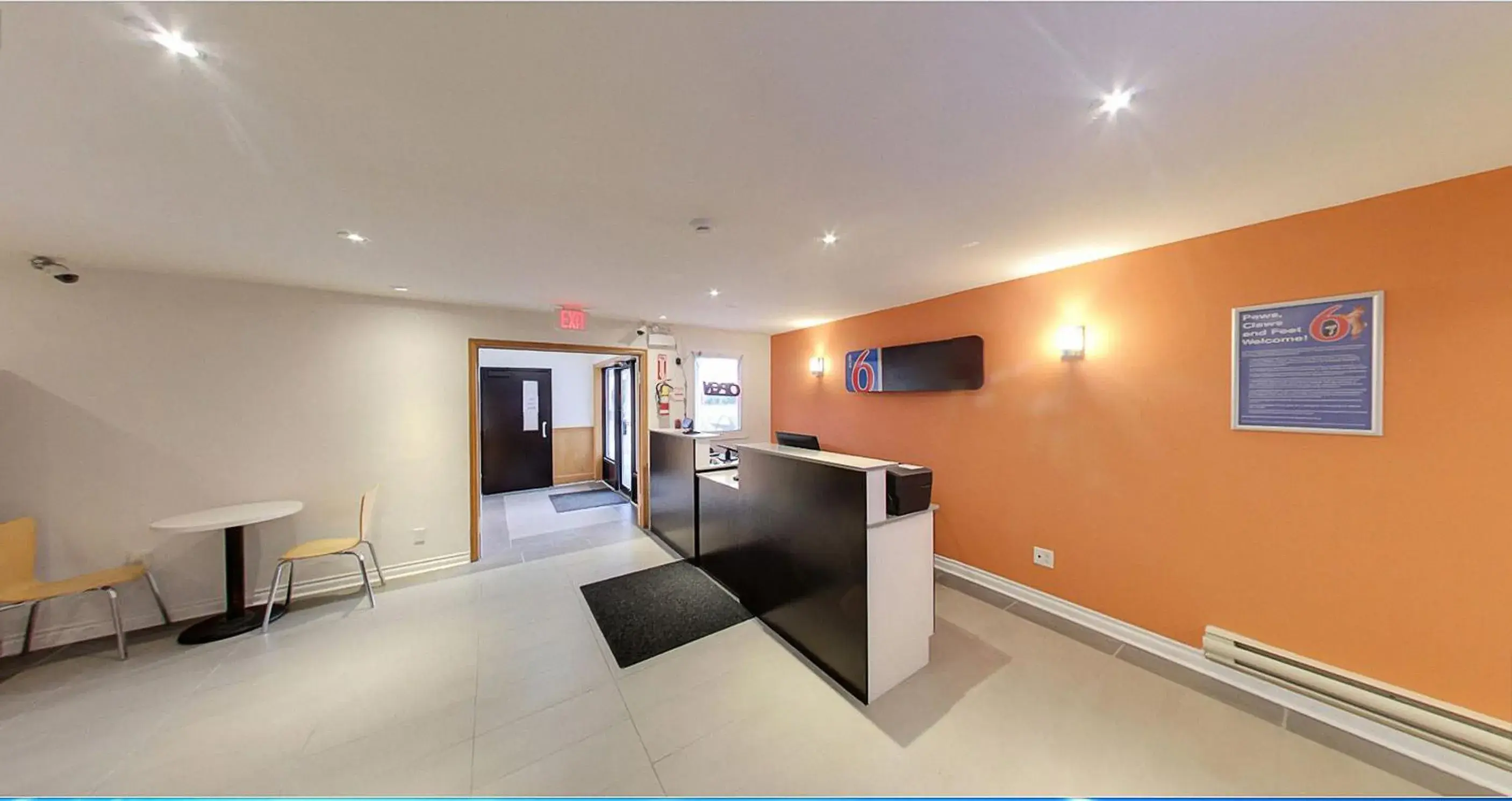Facade/entrance in Motel 6-Sudbury, ON Facade/entrance in Motel 6-Sudbury, ON