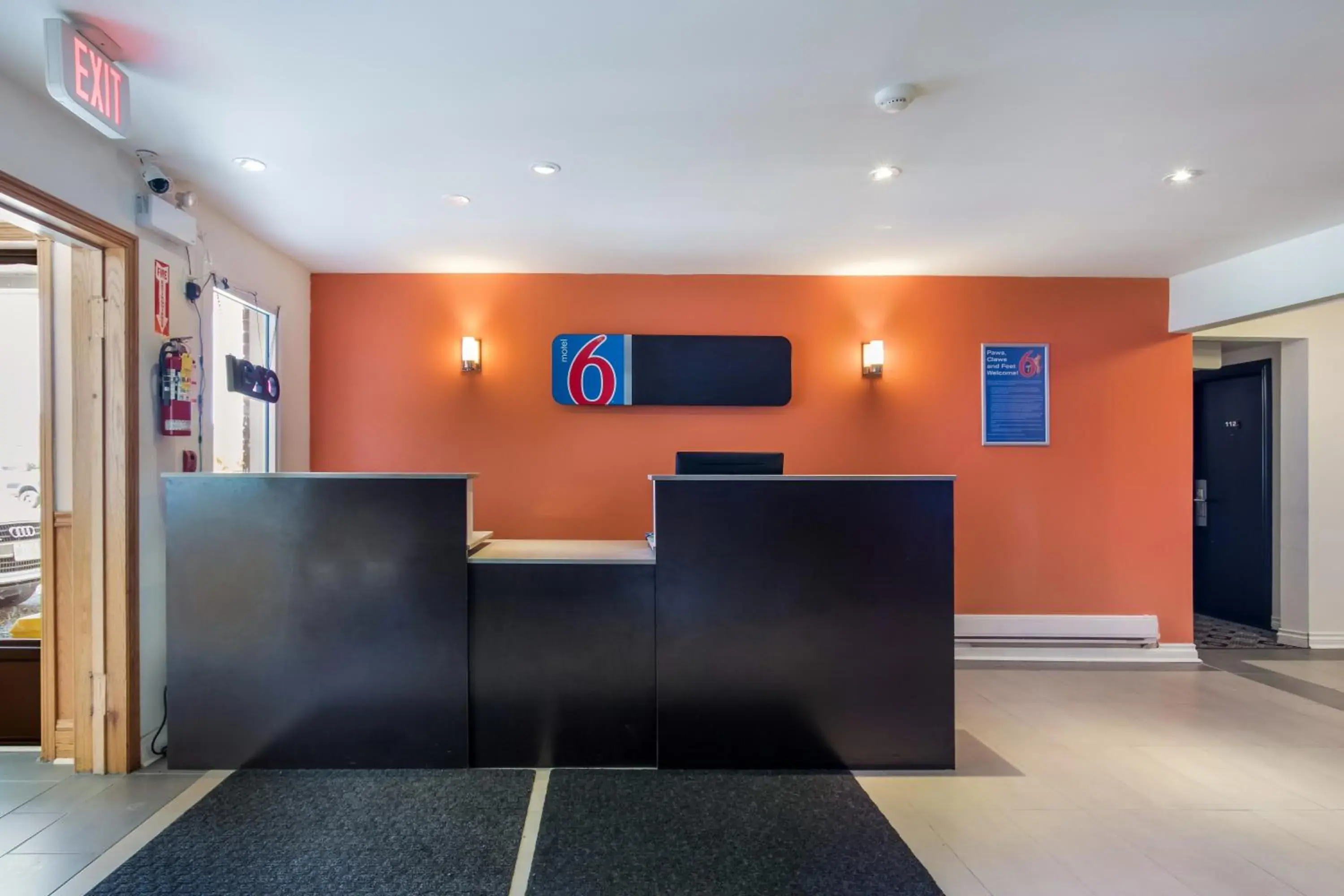 Property building in Motel 6-Sudbury, ON Property building in Motel 6-Sudbury, ON
