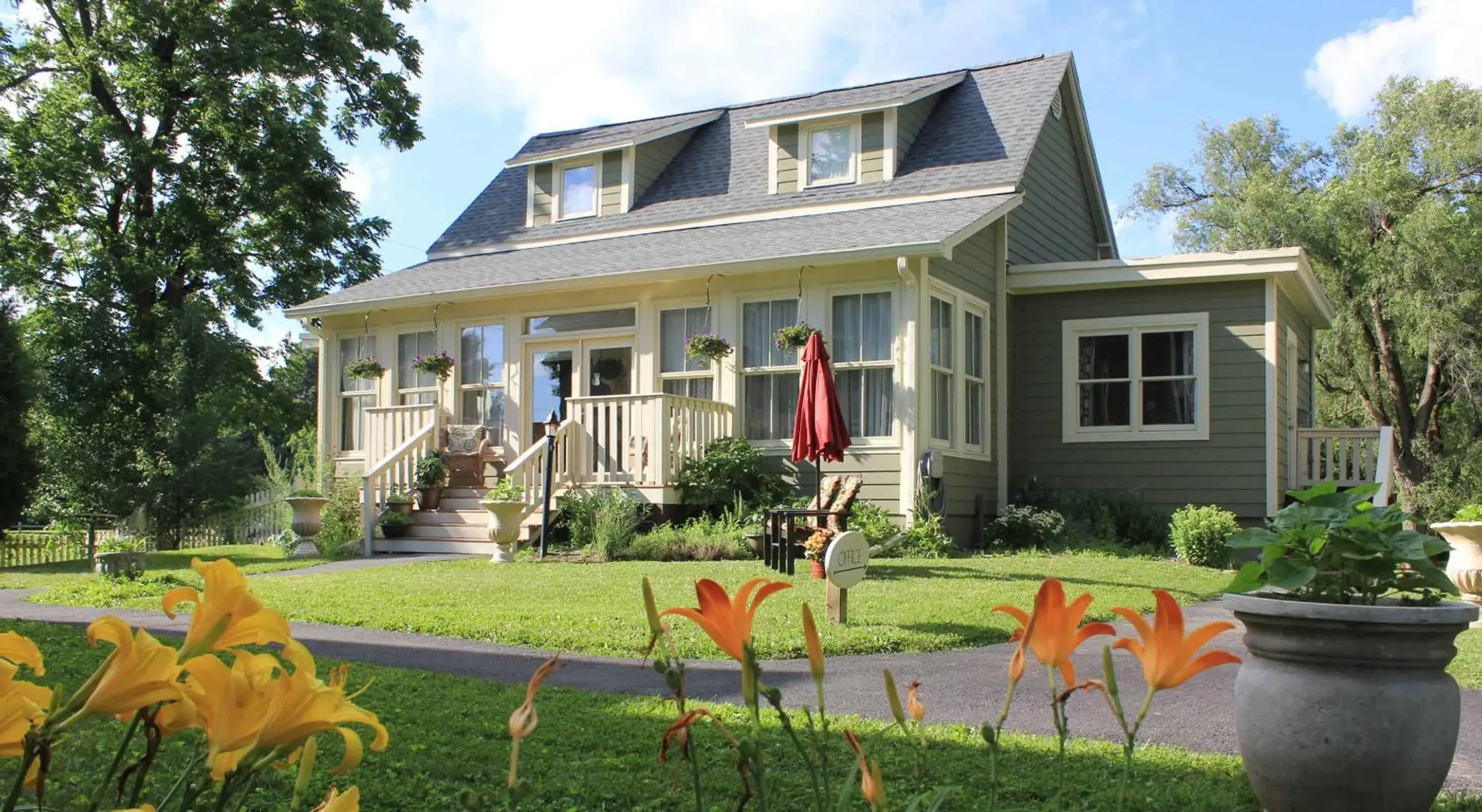 Prairie Guest House Prairie Guest House
