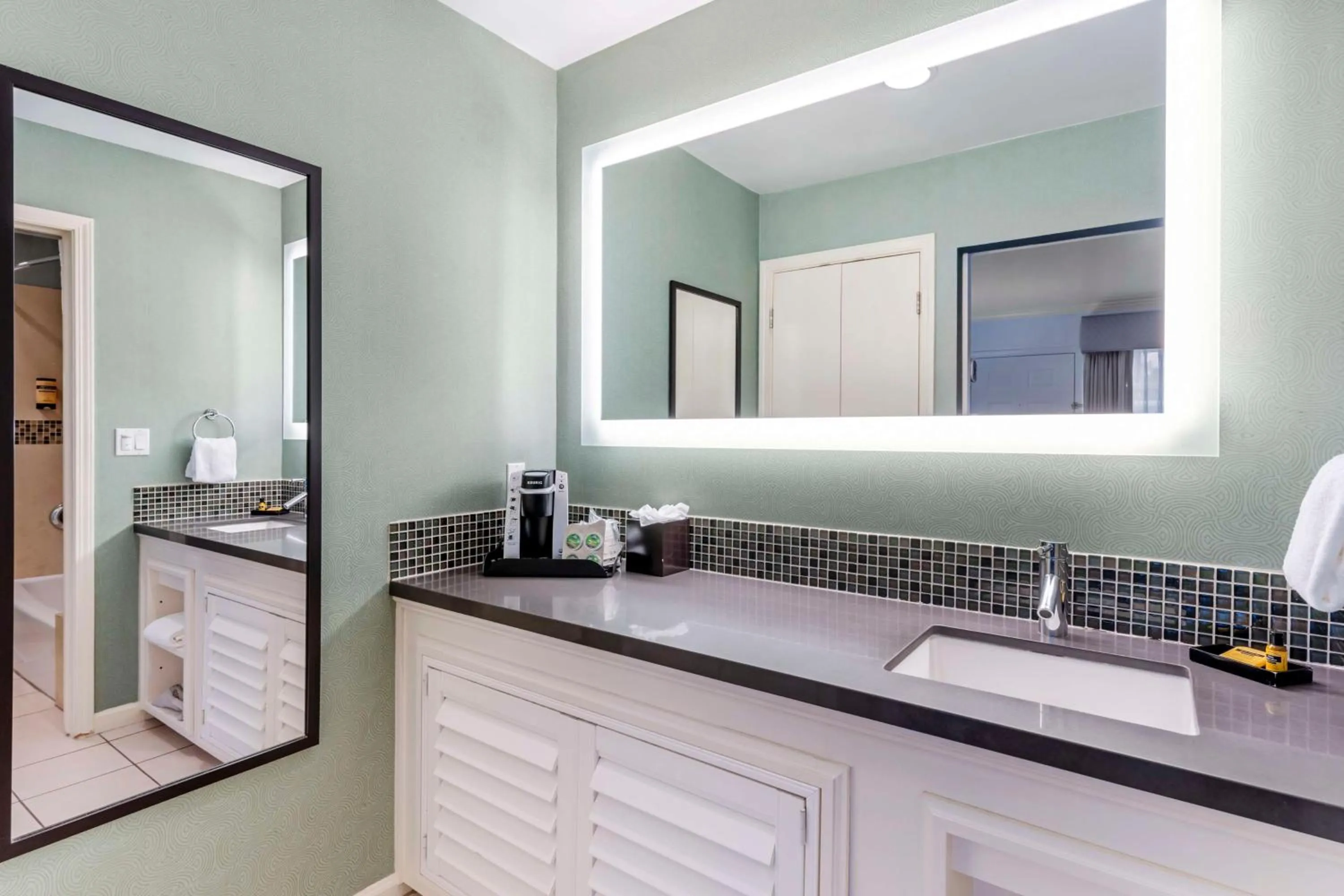 Bathroom in Best Western Plus Riviera