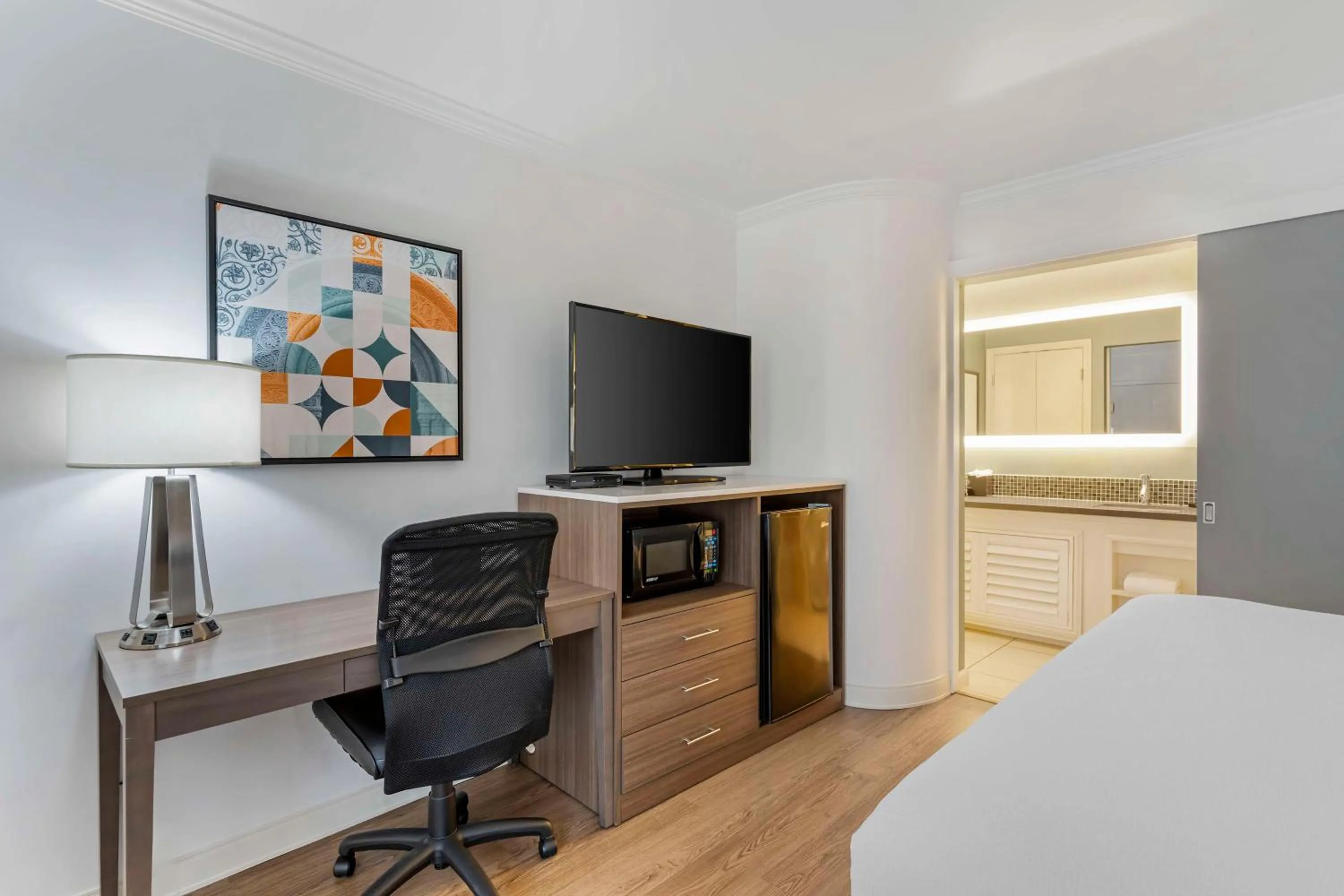 Bedroom, Bed in Best Western Plus Riviera