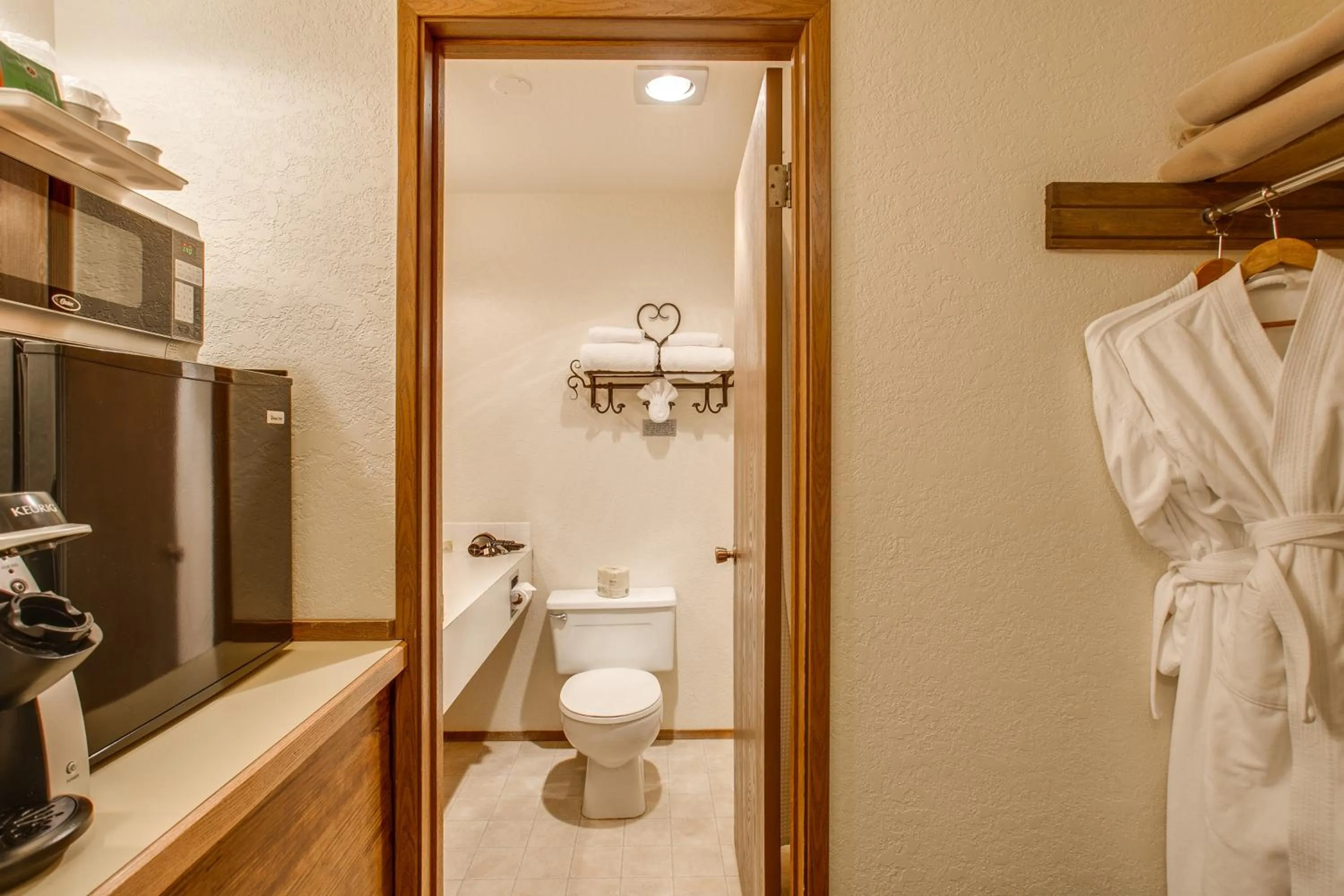 Bathroom in Alpine Rivers Inn