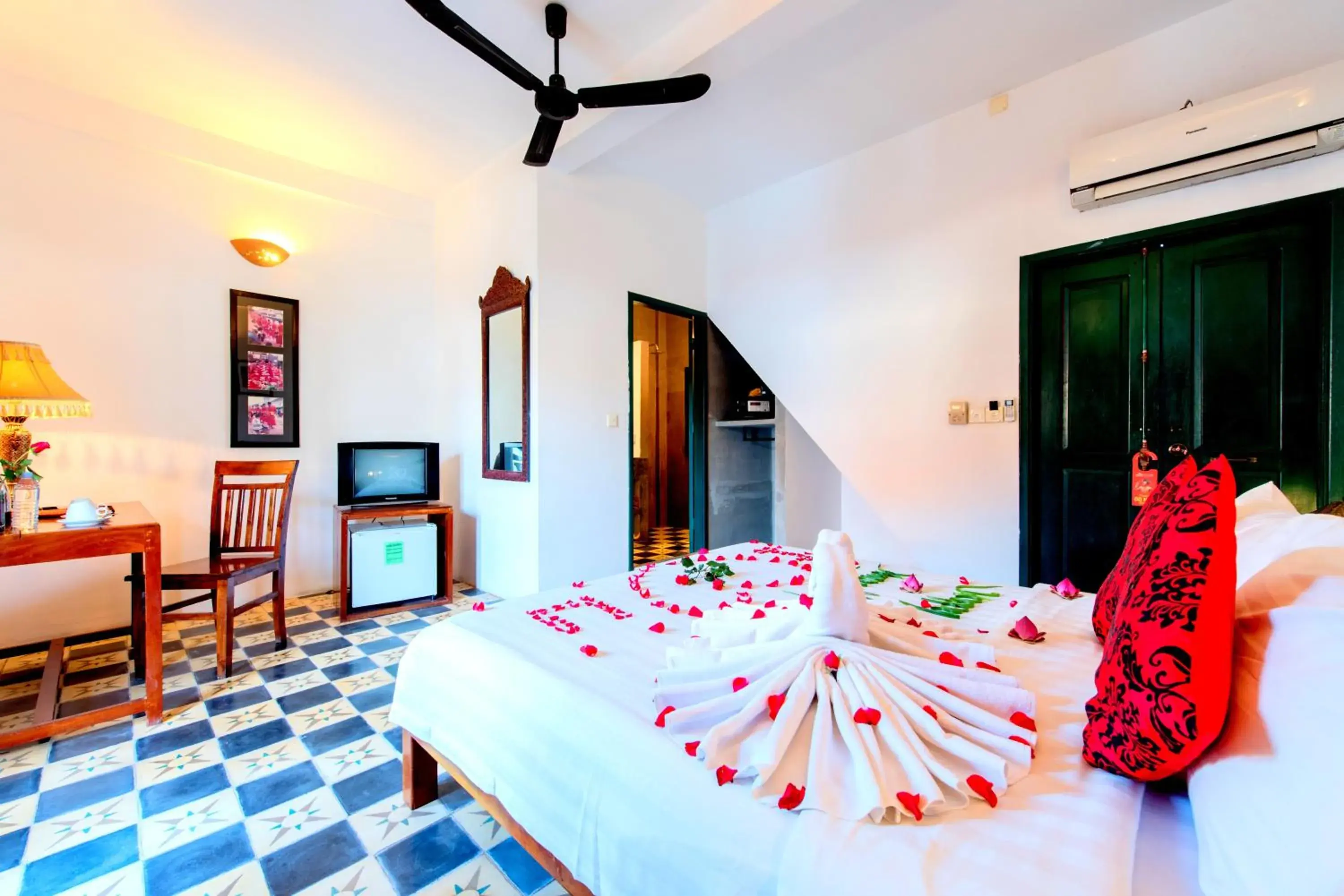 Bed in Residence Wat Damnak Bed in Residence Wat Damnak