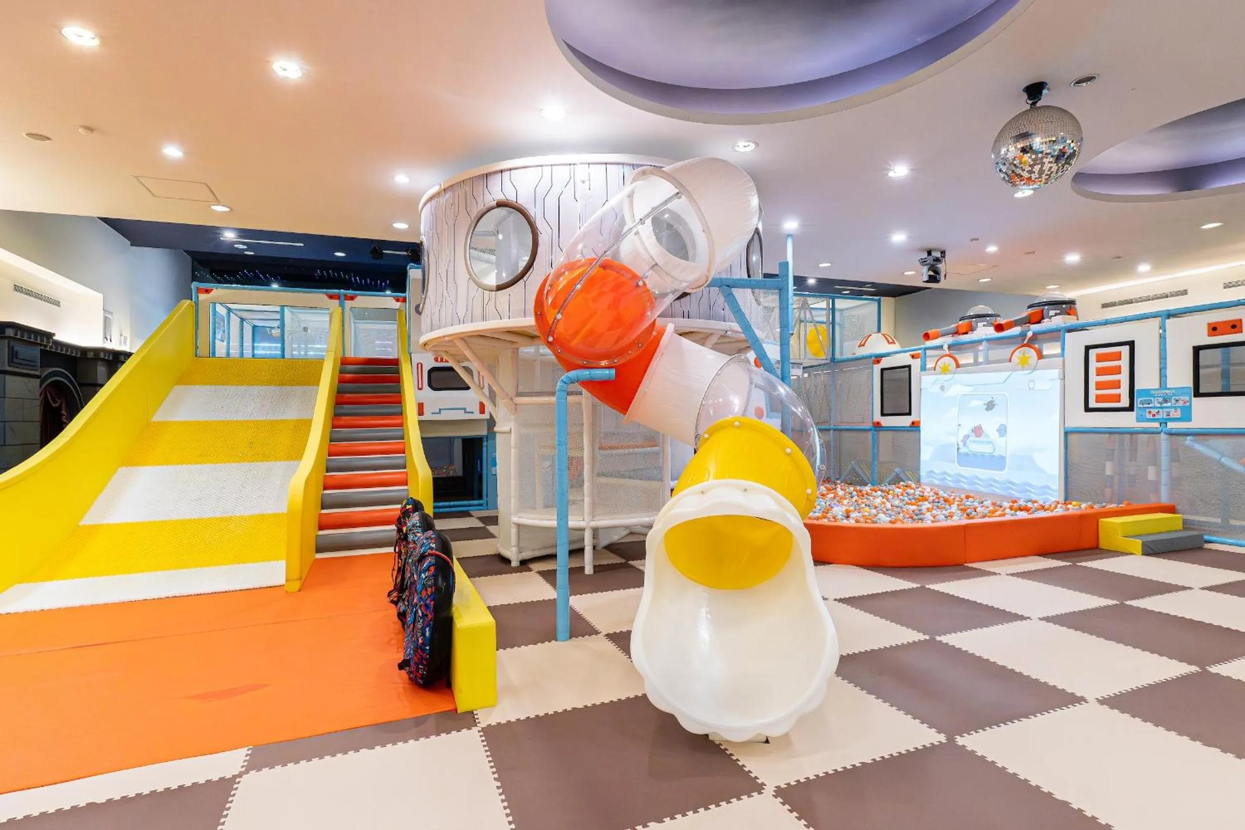 Children play ground in Guide Hotel Kaohsiung Liuhe