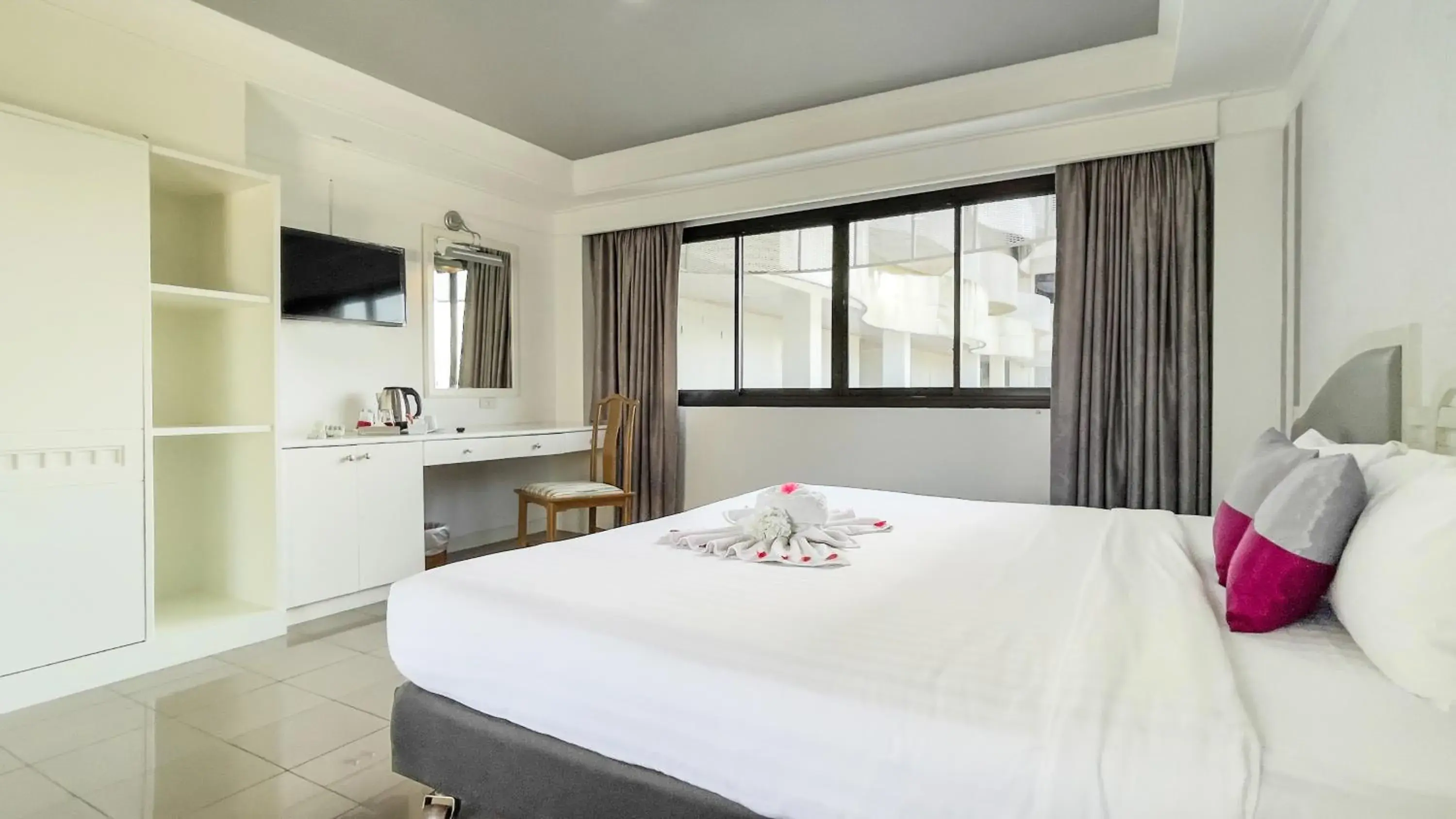 Superior Double Room - Corner in Rua Rasada Express Superior Double Room - Corner in Rua Rasada Express