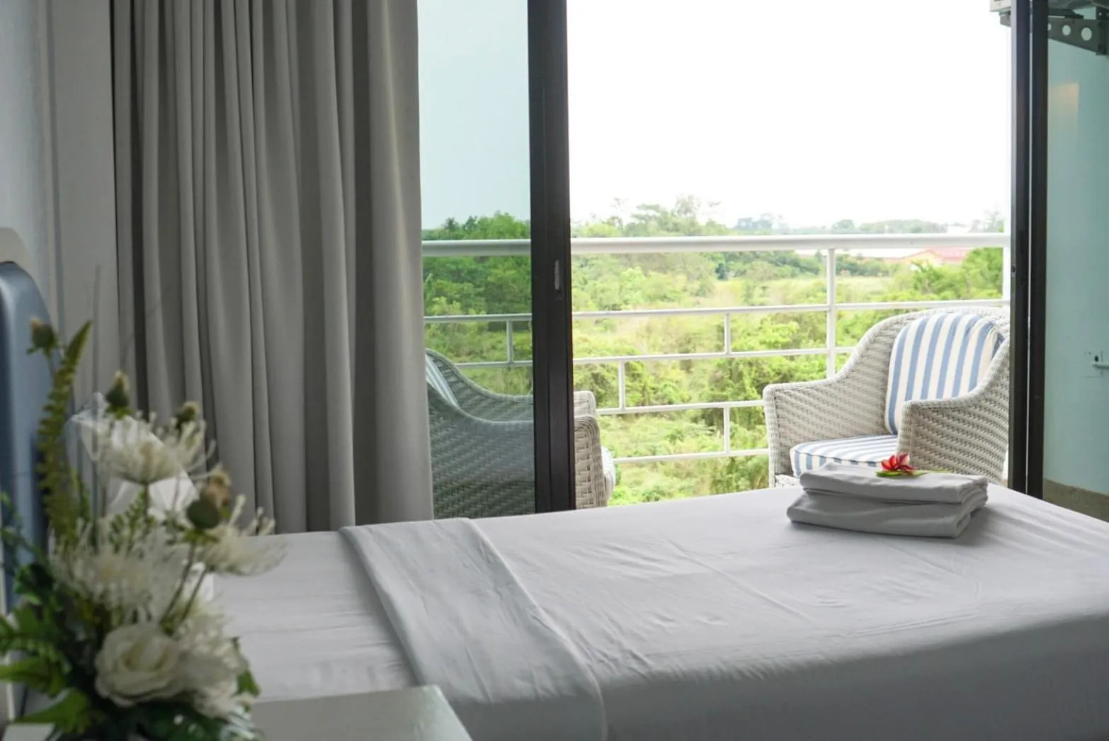 View (from property/room), Bed in Rua Rasada Express