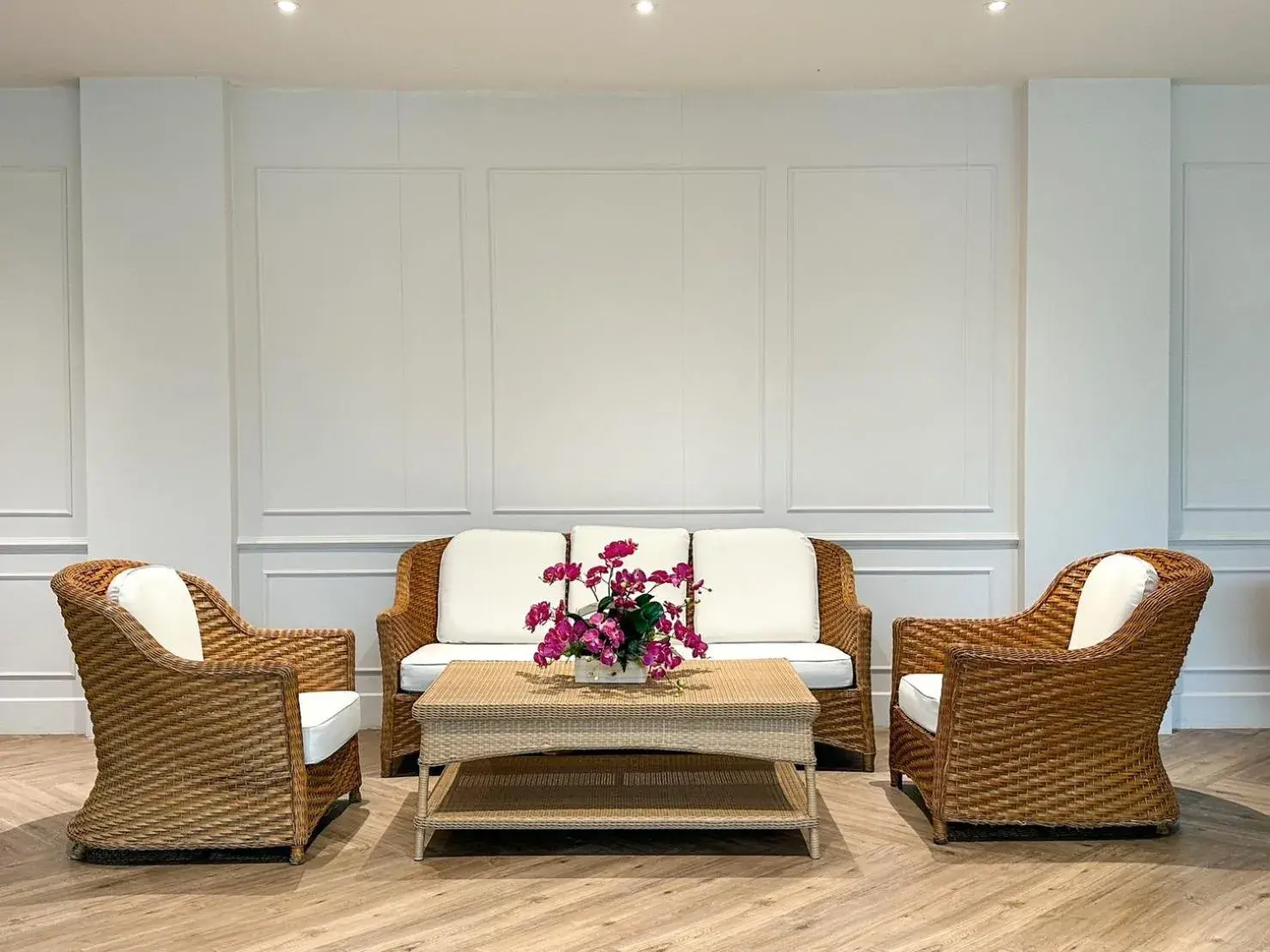 Property building in Rua Rasada Express Property building in Rua Rasada Express