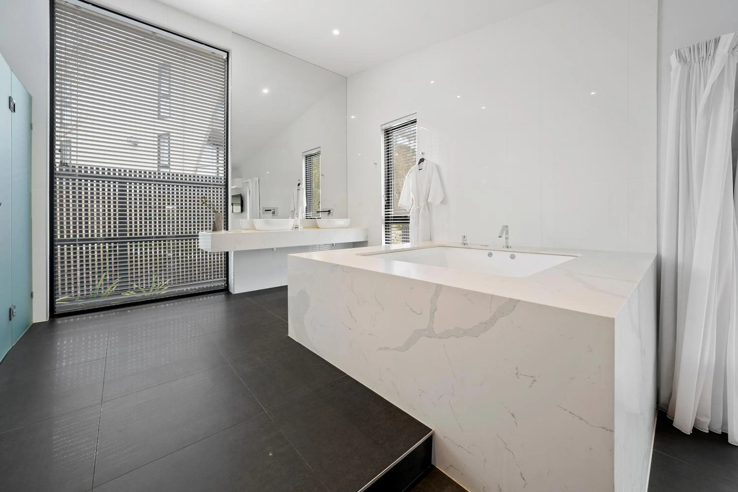 Bathroom in Hepburn Bathhouse & Spa Villas