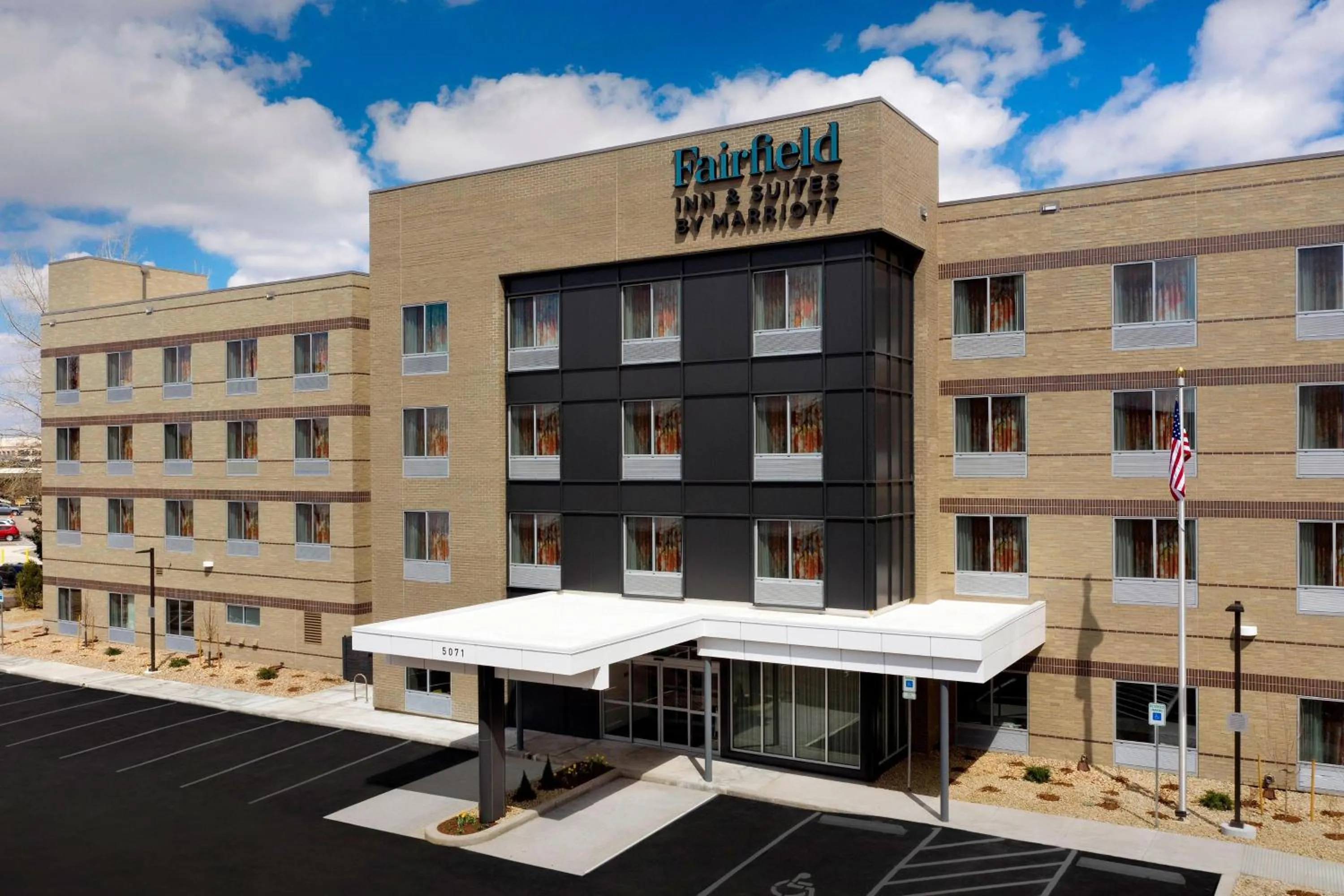 Property building in Fairfield Inn & Suites by Marriott Denver Tech Center North