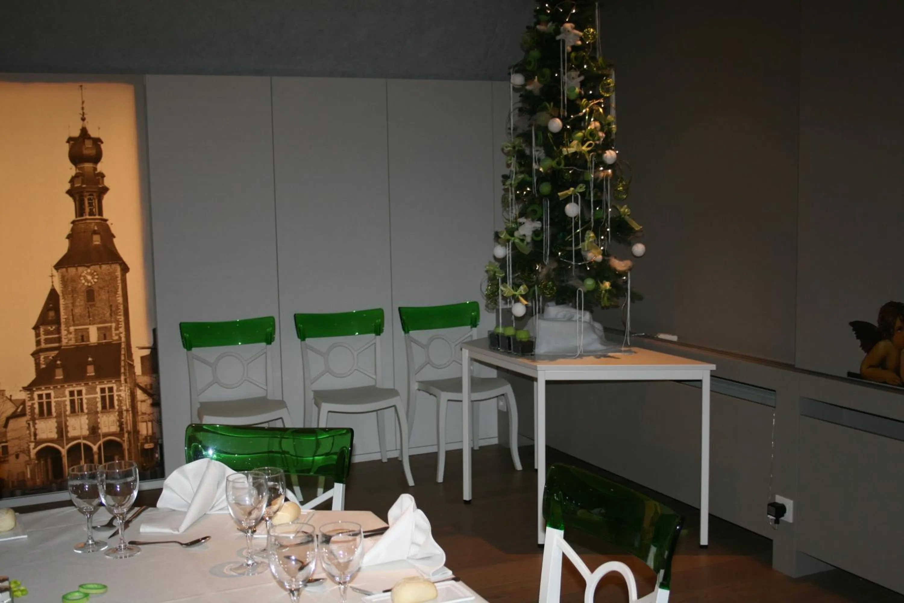 Decorative detail in Hotel Shamrock