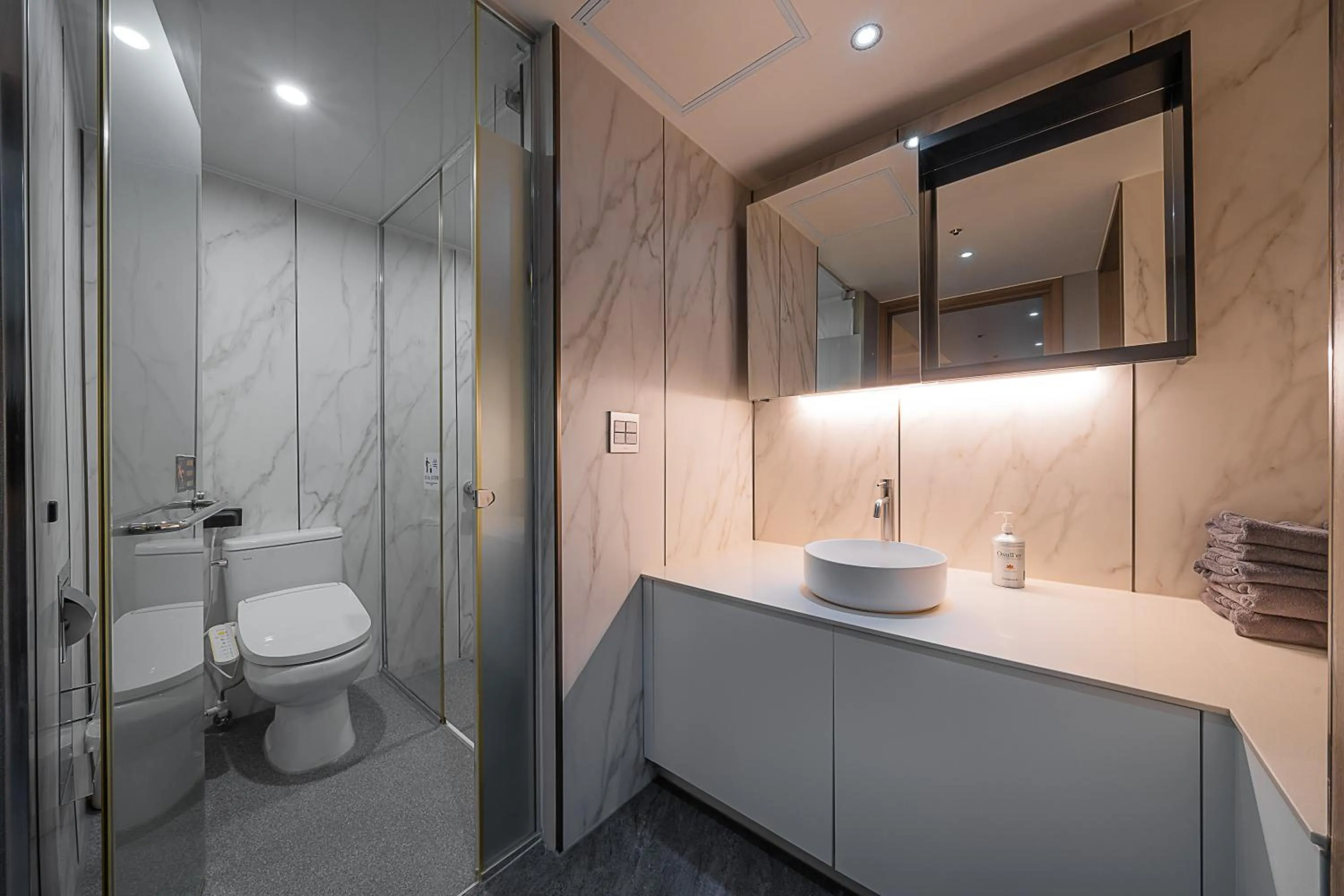 Toilet in Sun Cloud Hotel