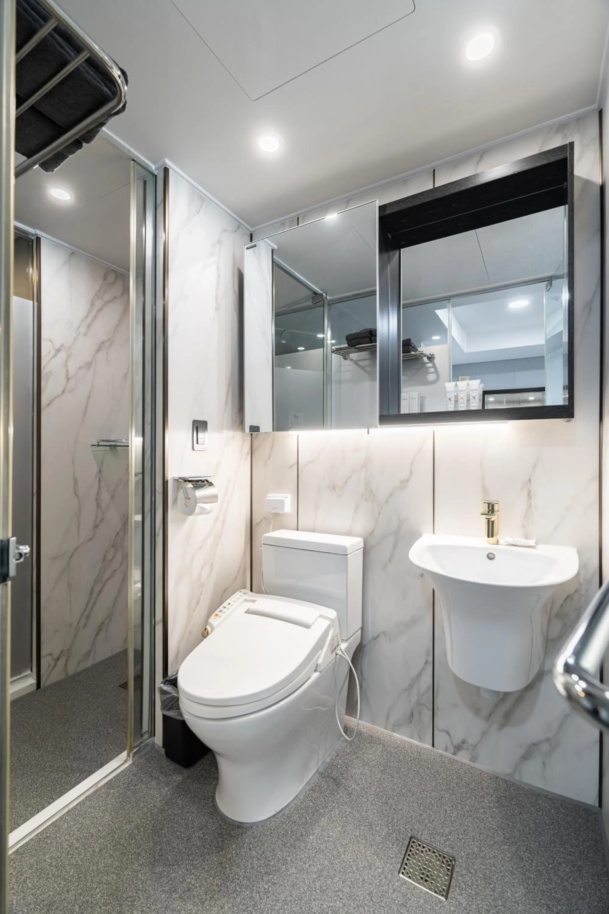 Toilet in Sun Cloud Hotel