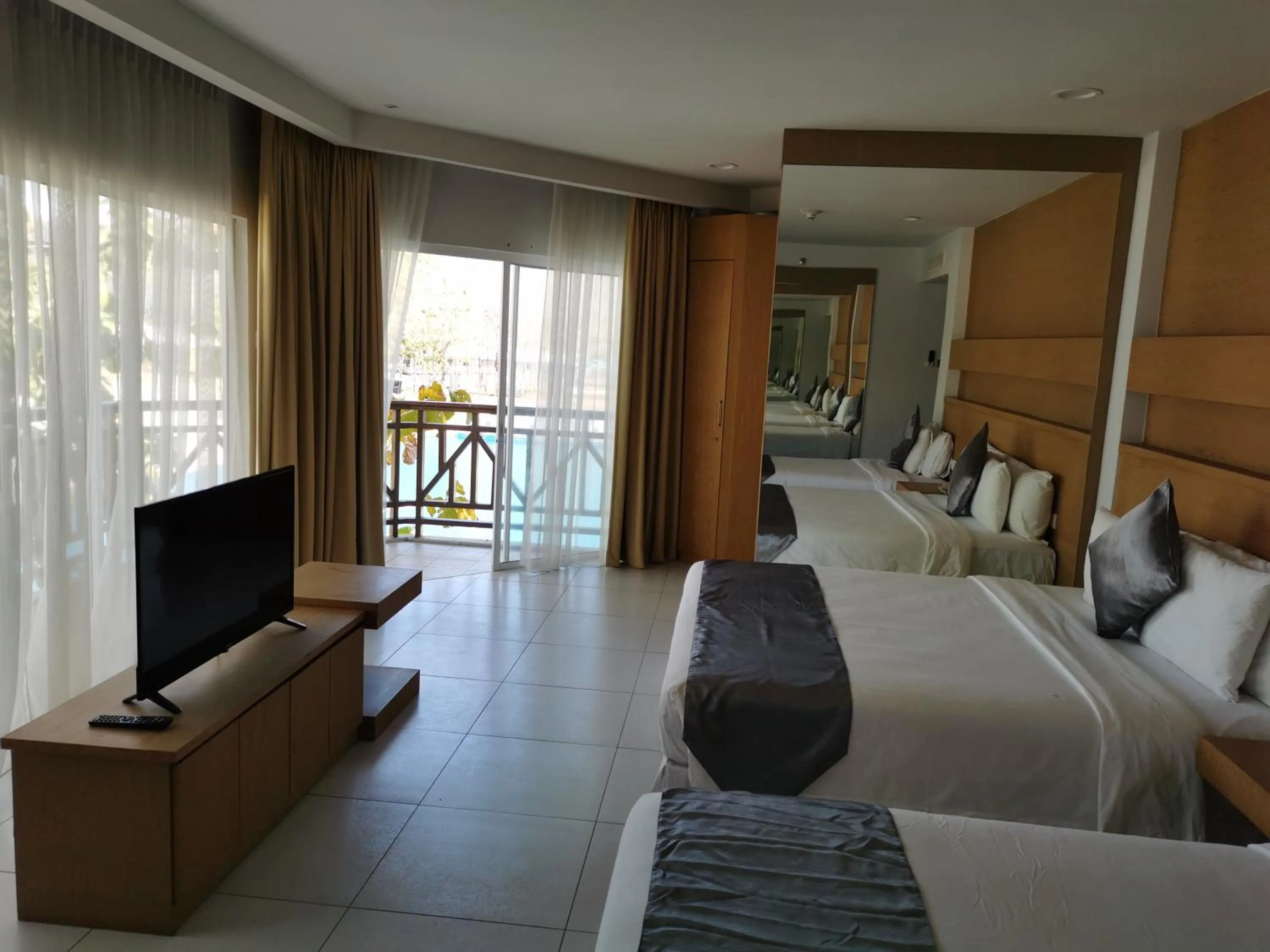 Bedroom, Bed in Century Langkasuka Resort Langkawi