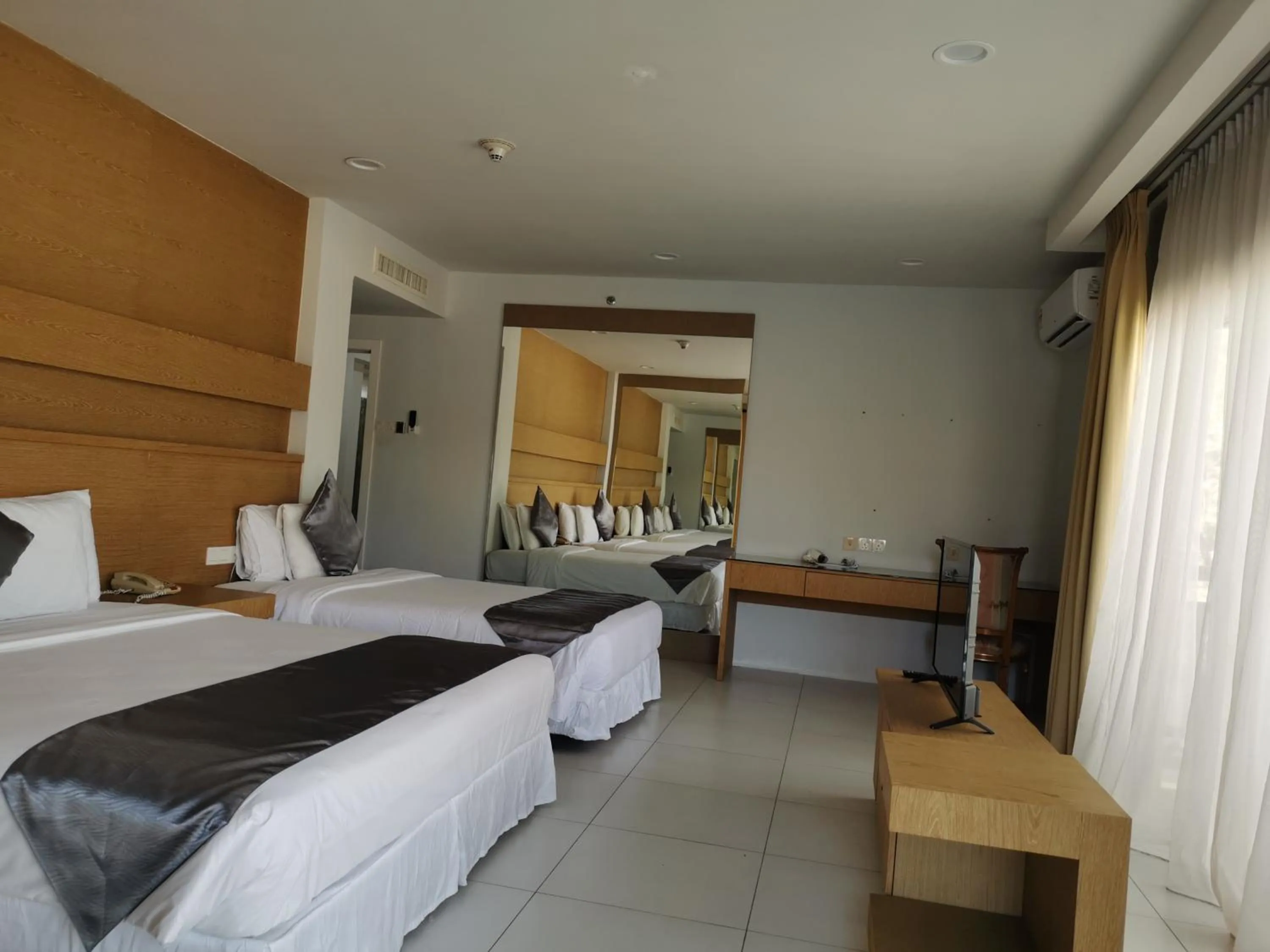 Bedroom, Bed in Century Langkasuka Resort Langkawi