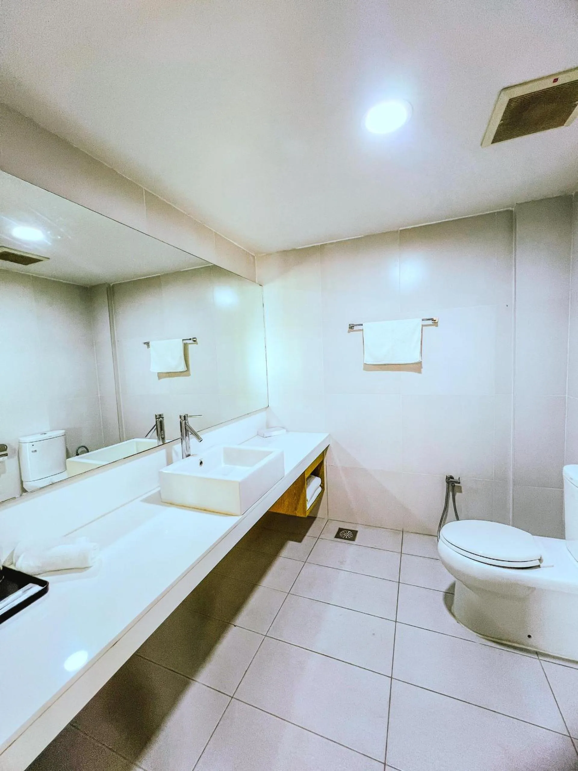 Bathroom in Century Langkasuka Resort Langkawi