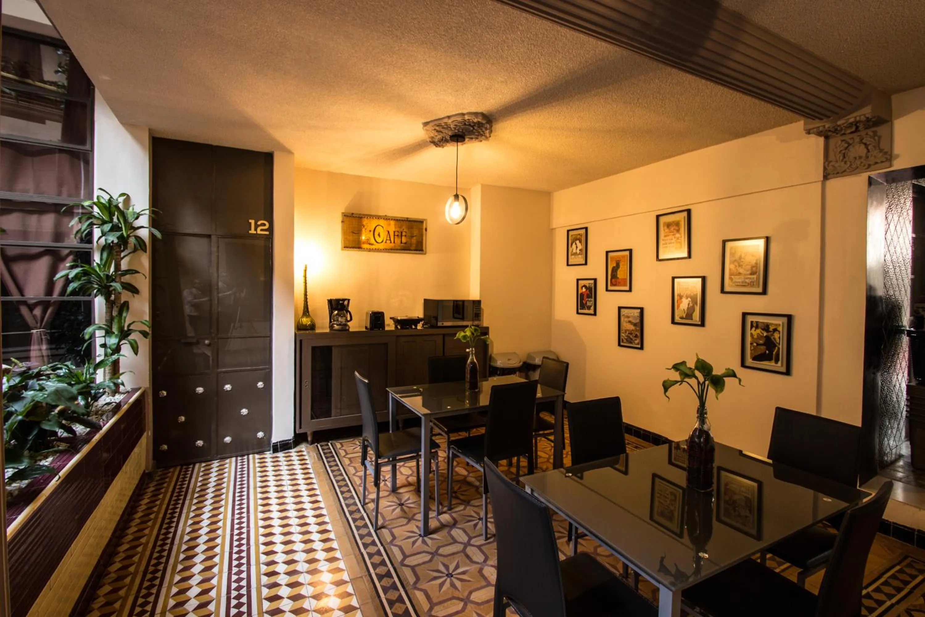 Food and drinks in Casa de Juan Hostal