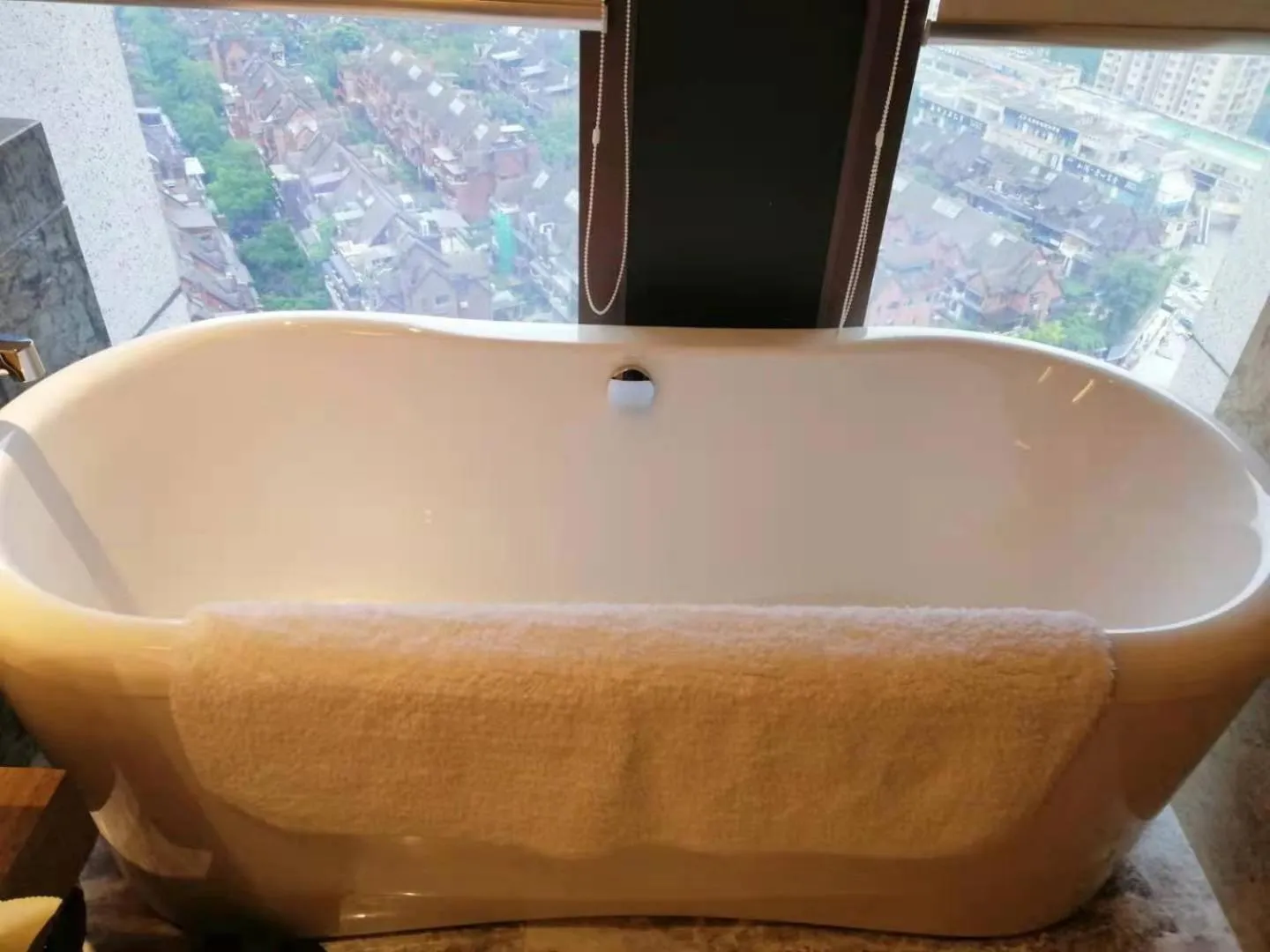 Bath in Jinling Grand Hotel