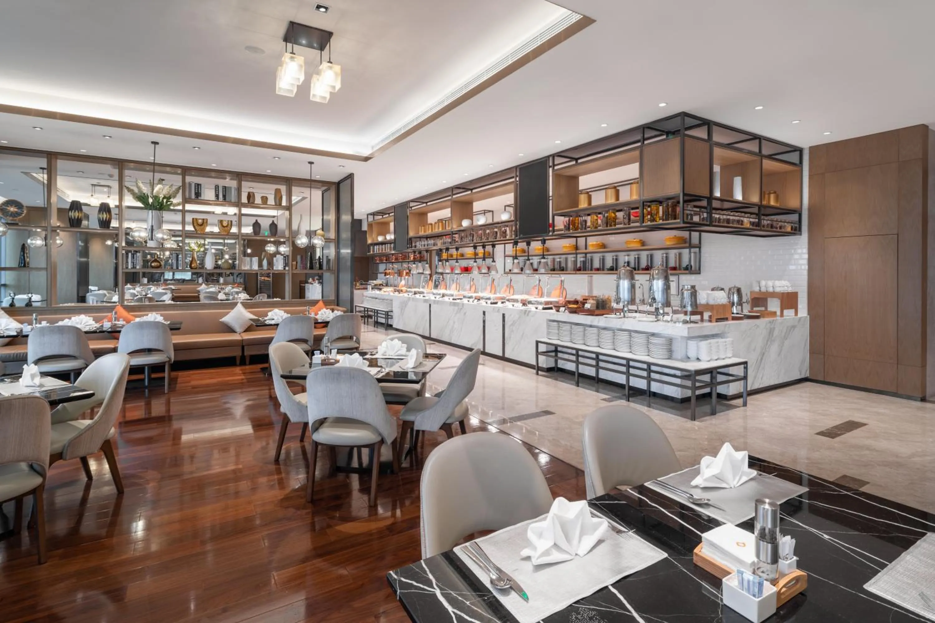 Restaurant/places to eat in Projoy Hotel Tianfu