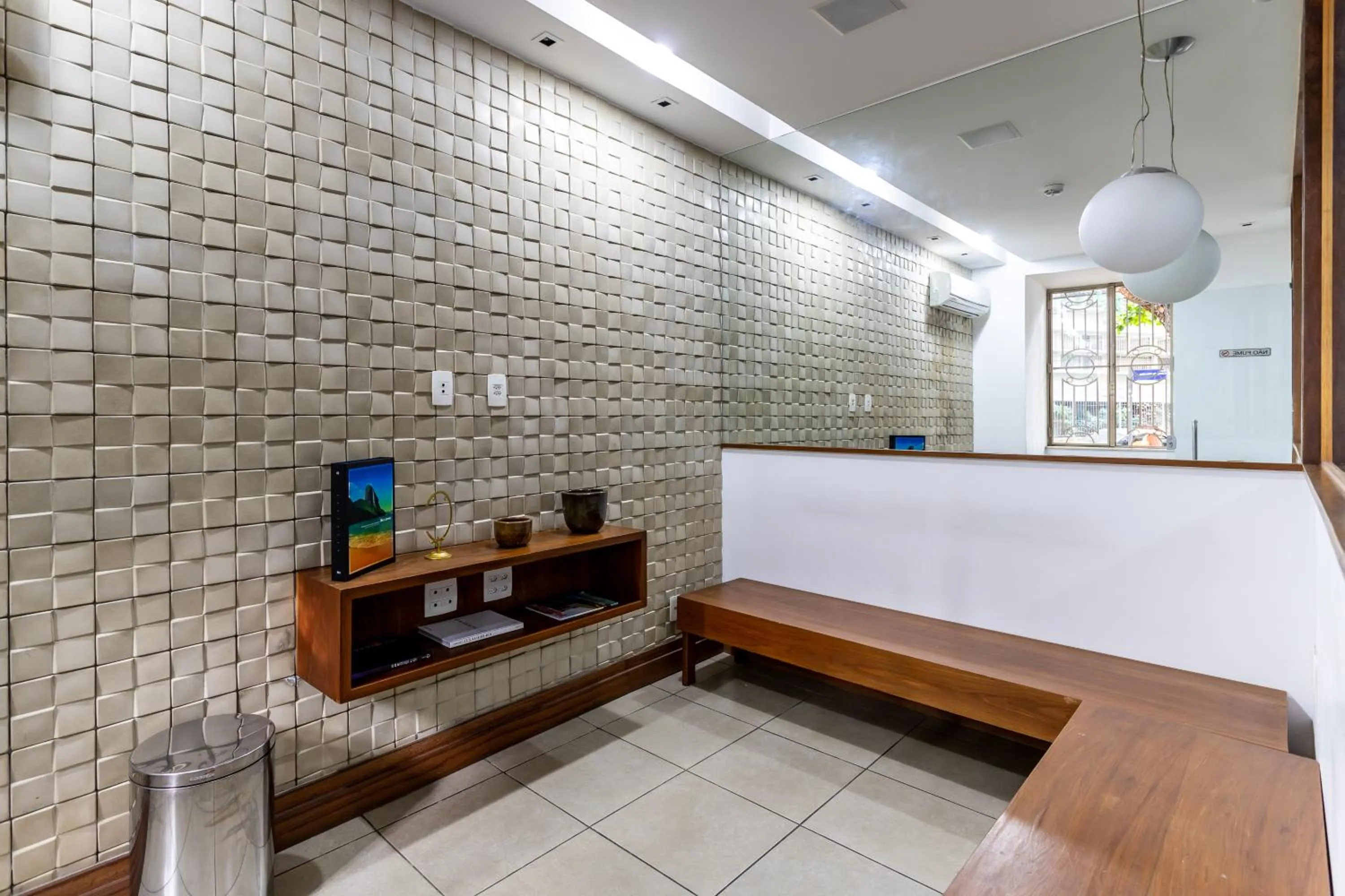 Seating area in Hotel Monte Castelo