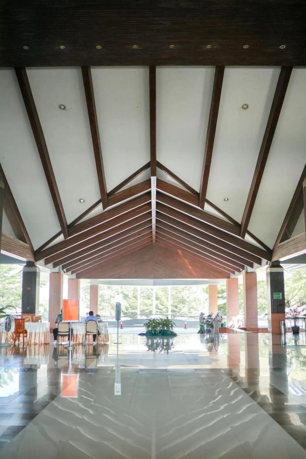 Uniland Golf & Resort