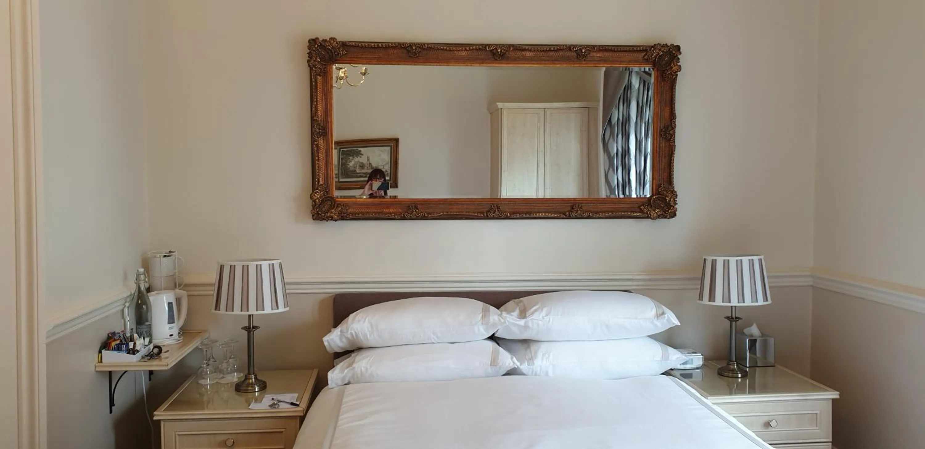 Bedroom, Bed in Highfield Guest House