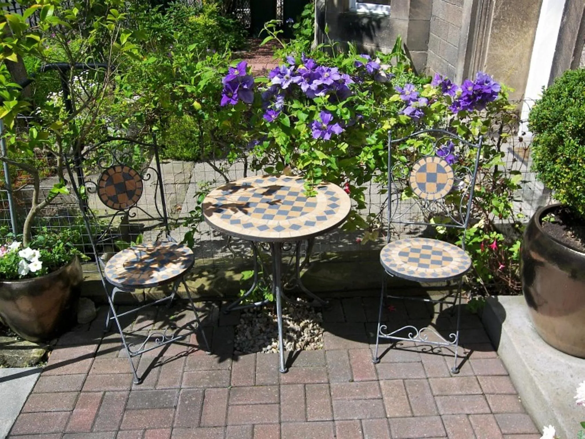 Facade/entrance in Highfield Guest House