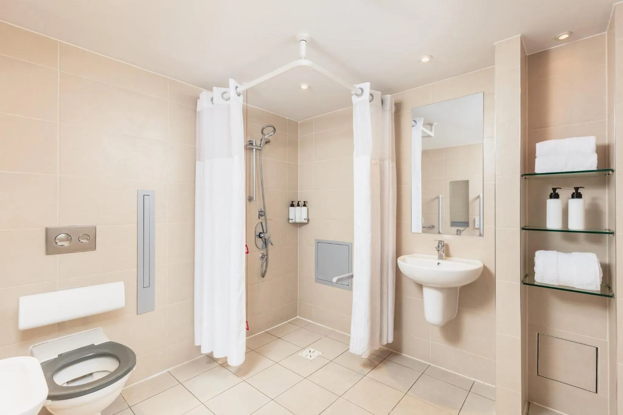 Photo of the whole room in Staybridge Suites Newcastle by IHG