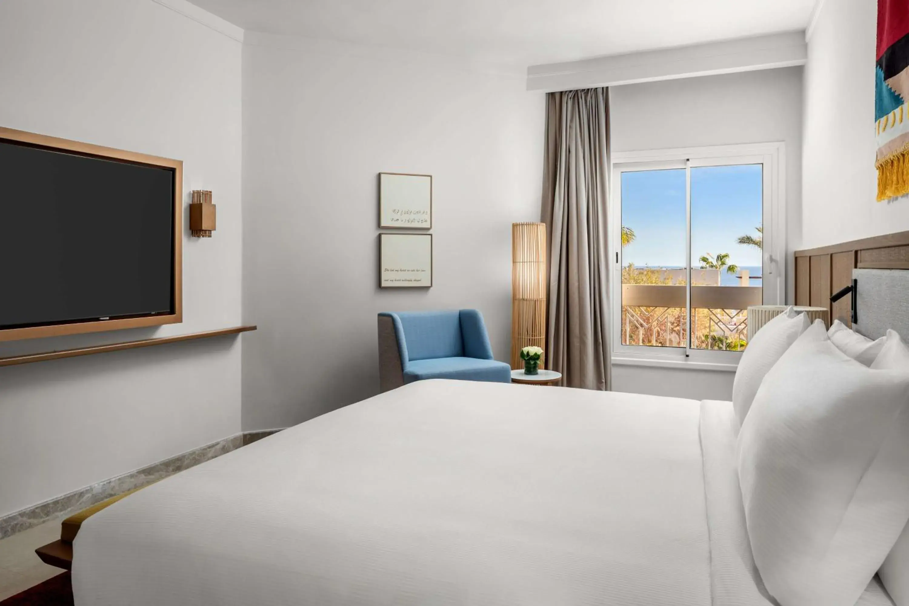 Beachside King Premium Suite - single occupancy - Pool View in DoubleTree by Hilton Sharm El Sheikh Sharm Bay Beachside King Premium Suite - single occupancy - Pool View in DoubleTree by Hilton Sharm El Sheikh Sharm Bay