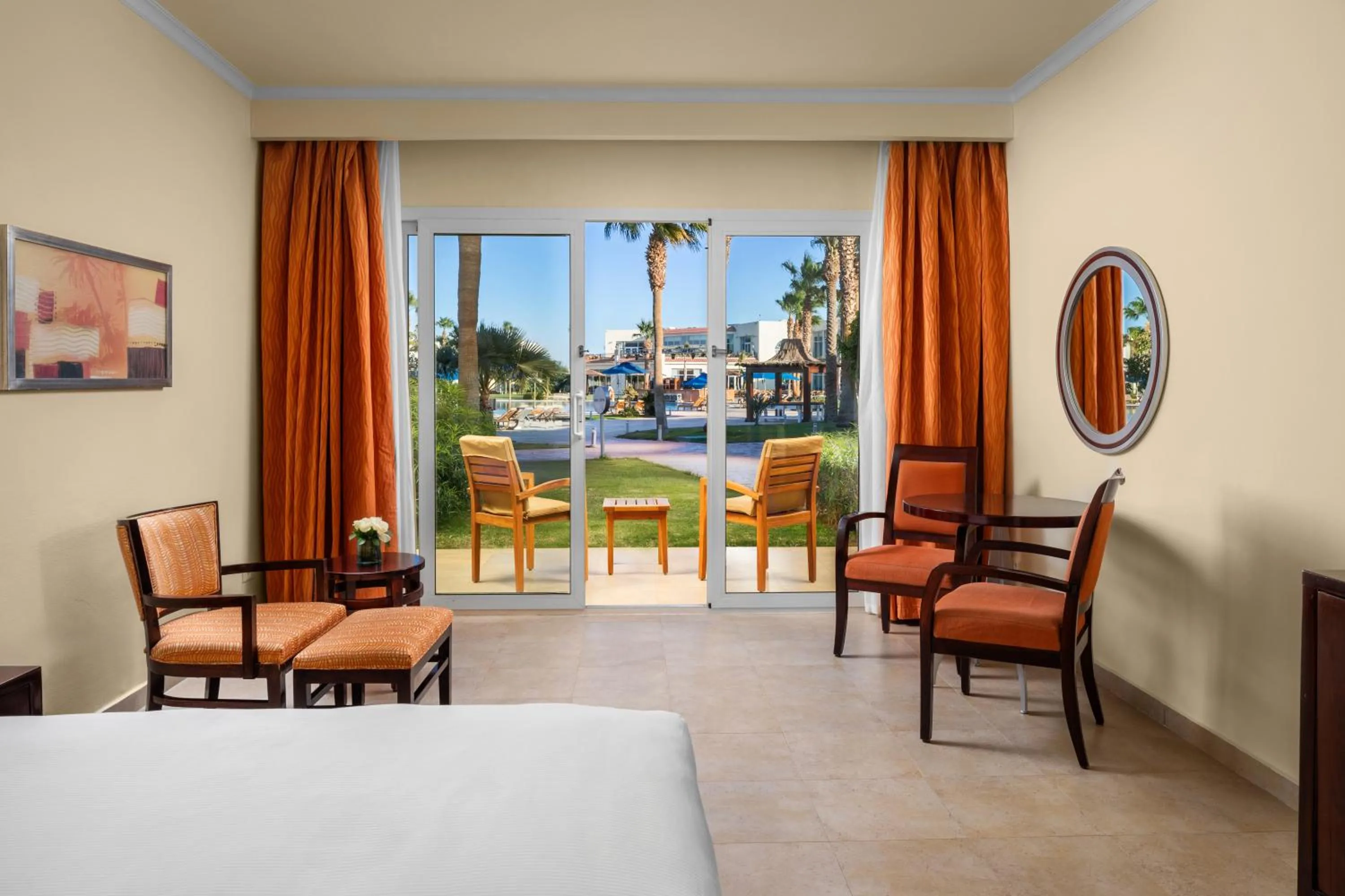 Bedroom in DoubleTree by Hilton Sharks Bay Resort