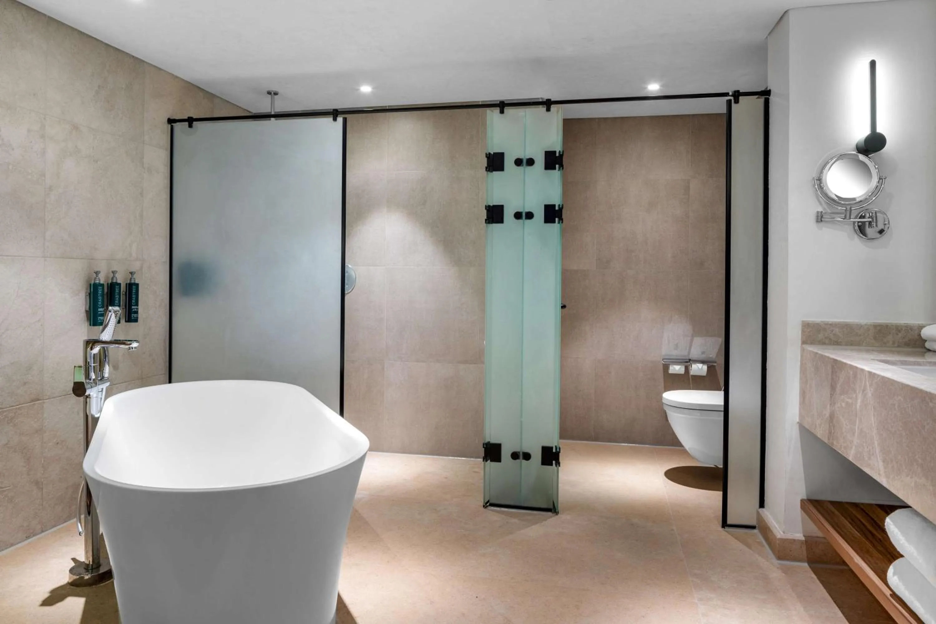 Shower in DoubleTree by Hilton Sharks Bay Resort