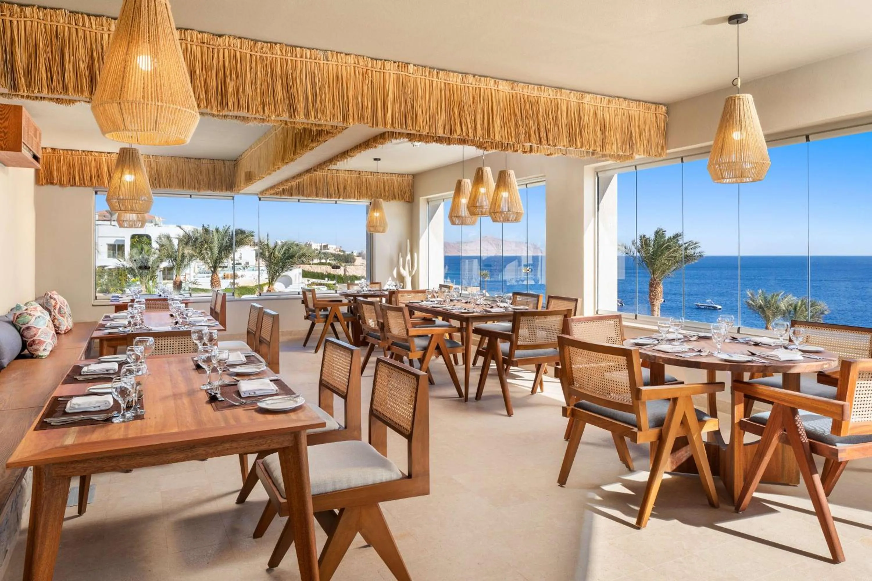 Restaurant/places to eat in DoubleTree by Hilton Sharks Bay Resort