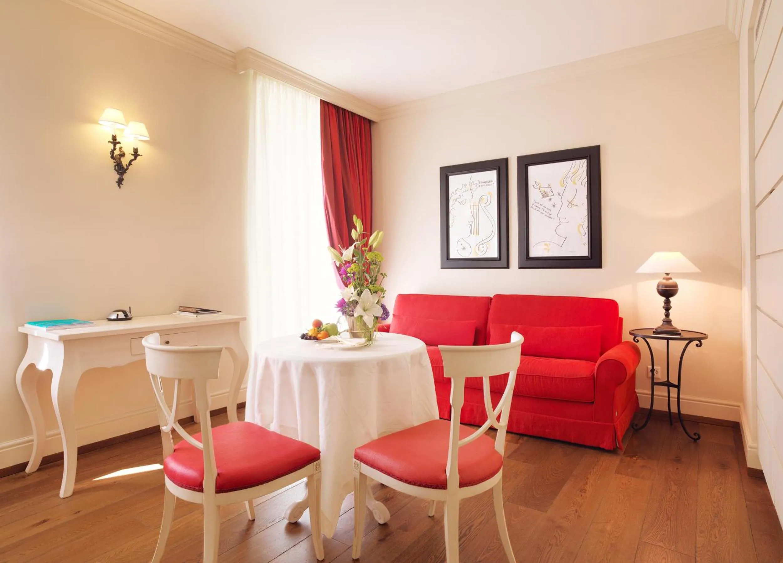 Living room in Resort Collina d'Oro - Hotel, Residence & Spa