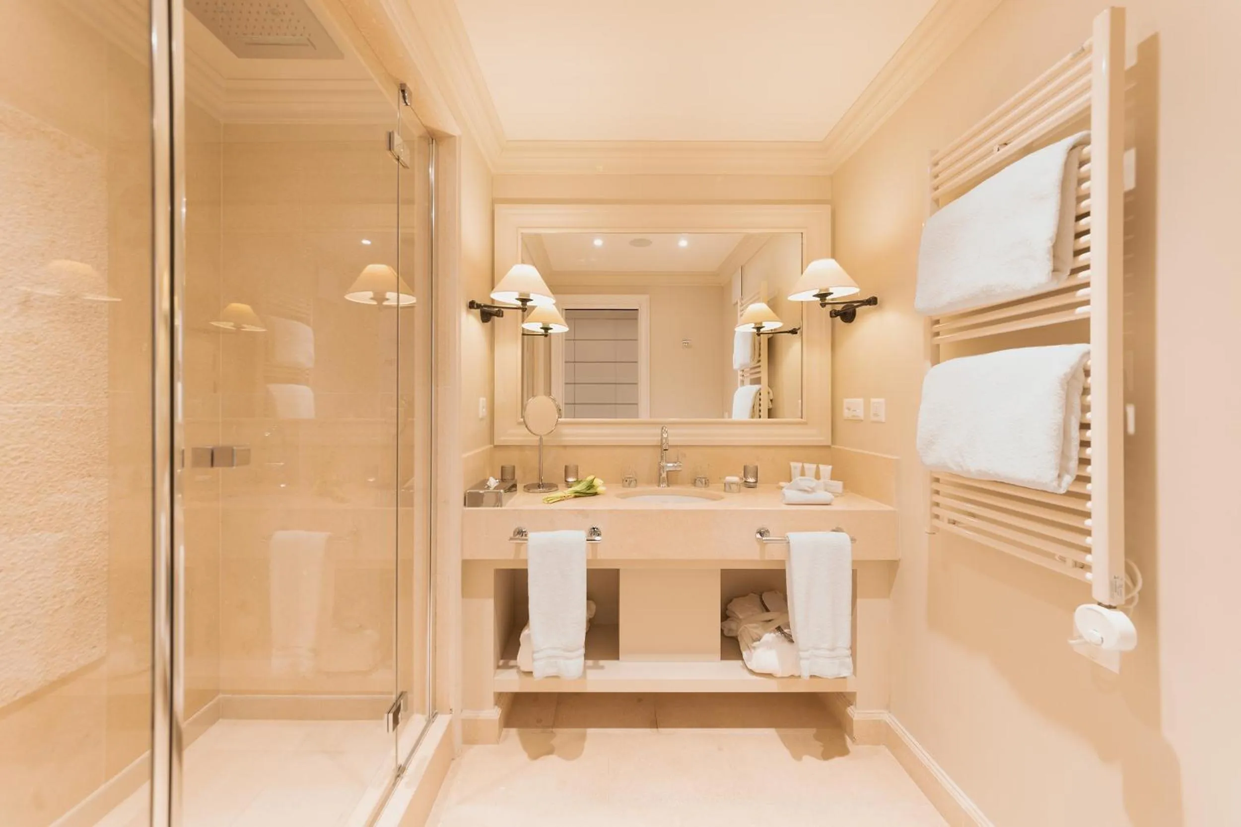 Bathroom in Resort Collina d'Oro - Hotel, Residence & Spa