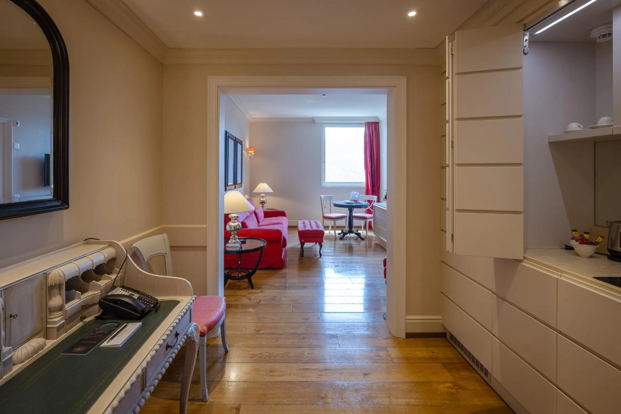 Kitchen or kitchenette in Resort Collina d'Oro - Hotel, Residence & Spa