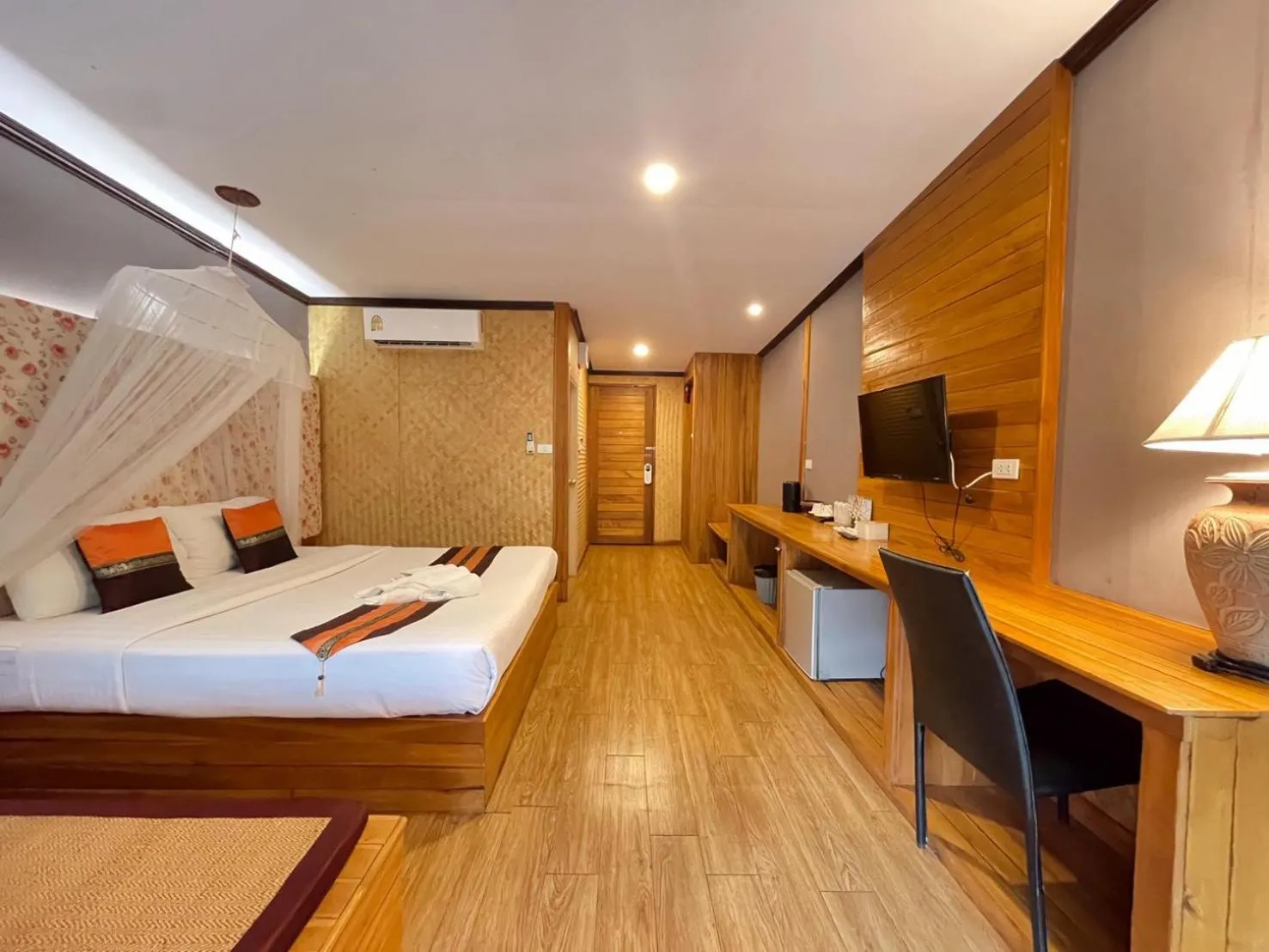 Bedroom, Bed in The Hub Erawan Resort