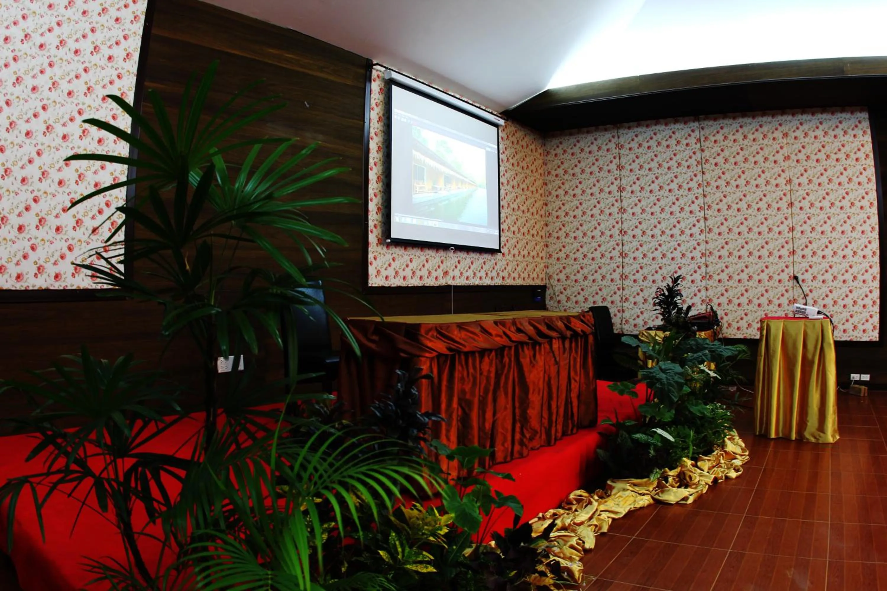 Meeting/conference room in The Hub Erawan Resort
