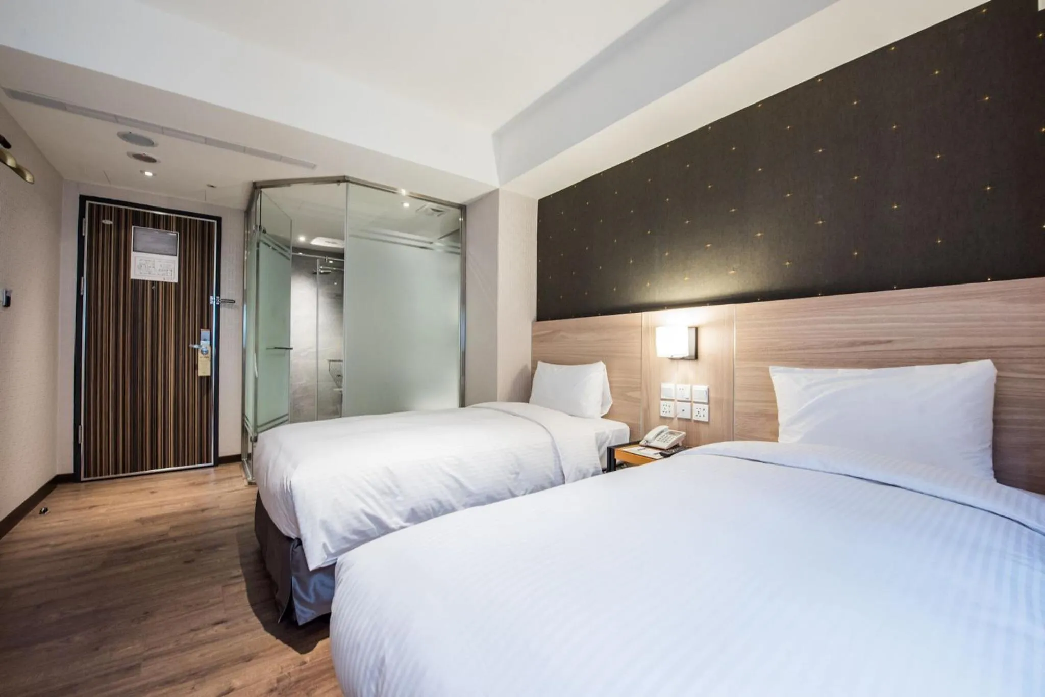 Bed in Lucky Apple Hotel