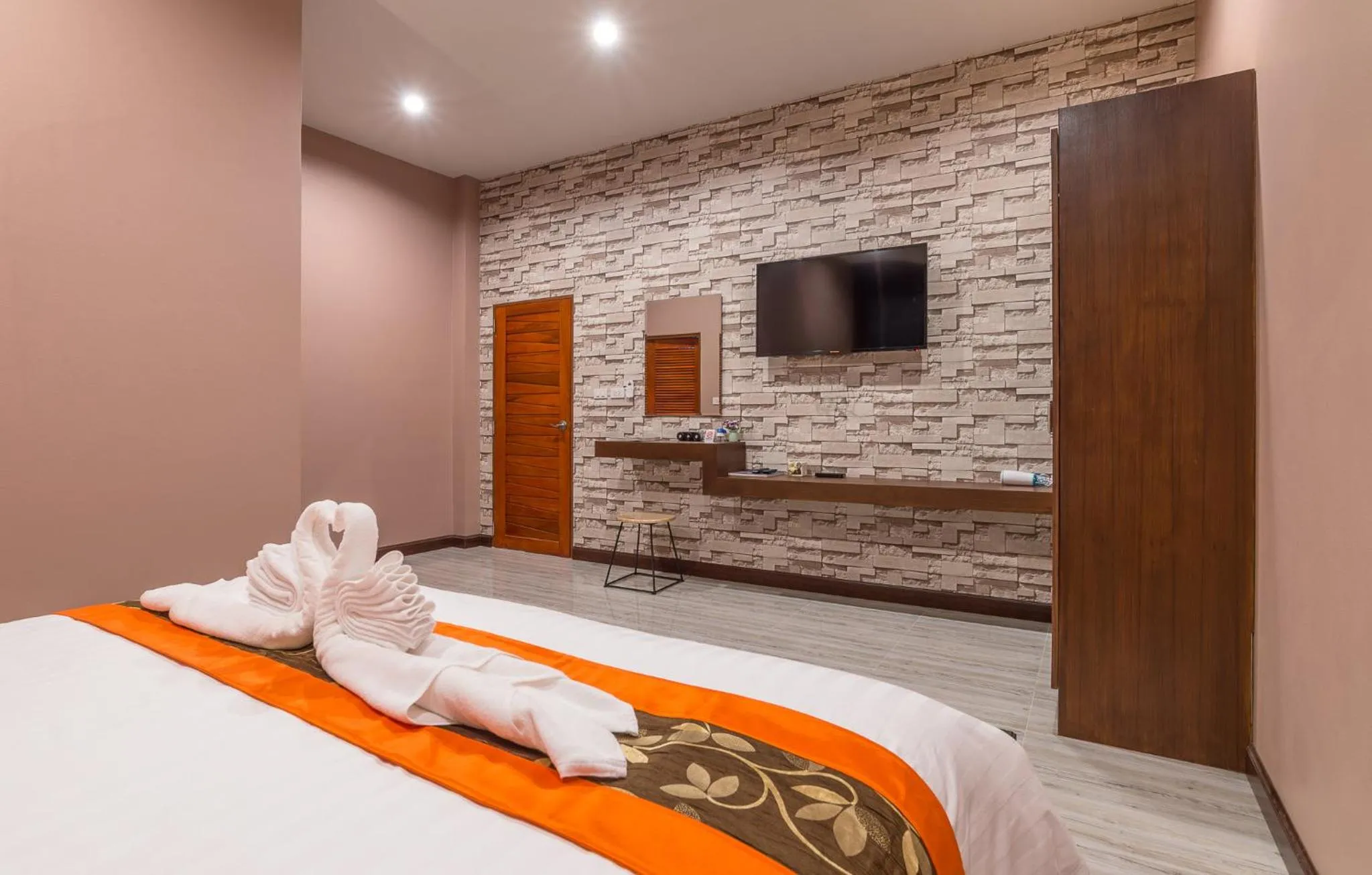 Bed in De Nathai Private Pool Villa