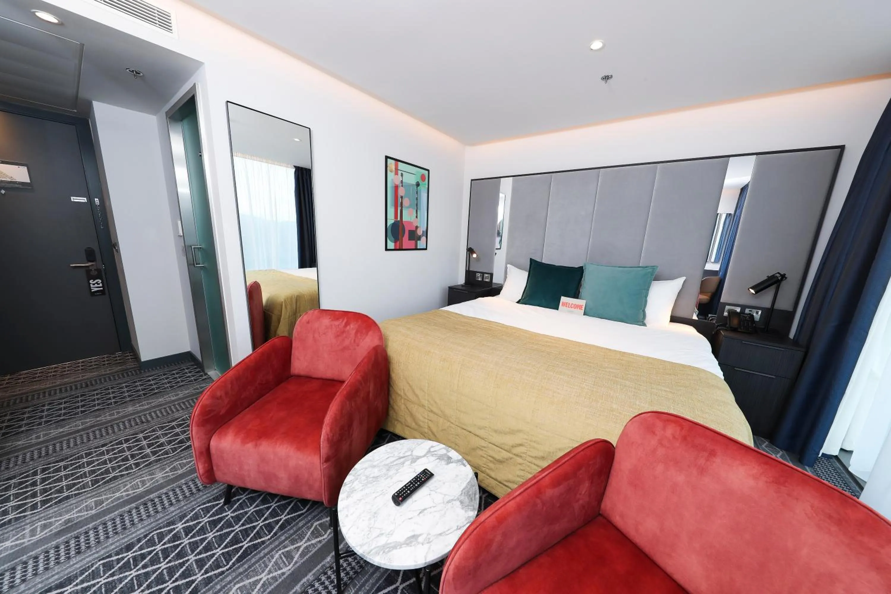 Bedroom, Bed in Marlin Hotel Stephens Green