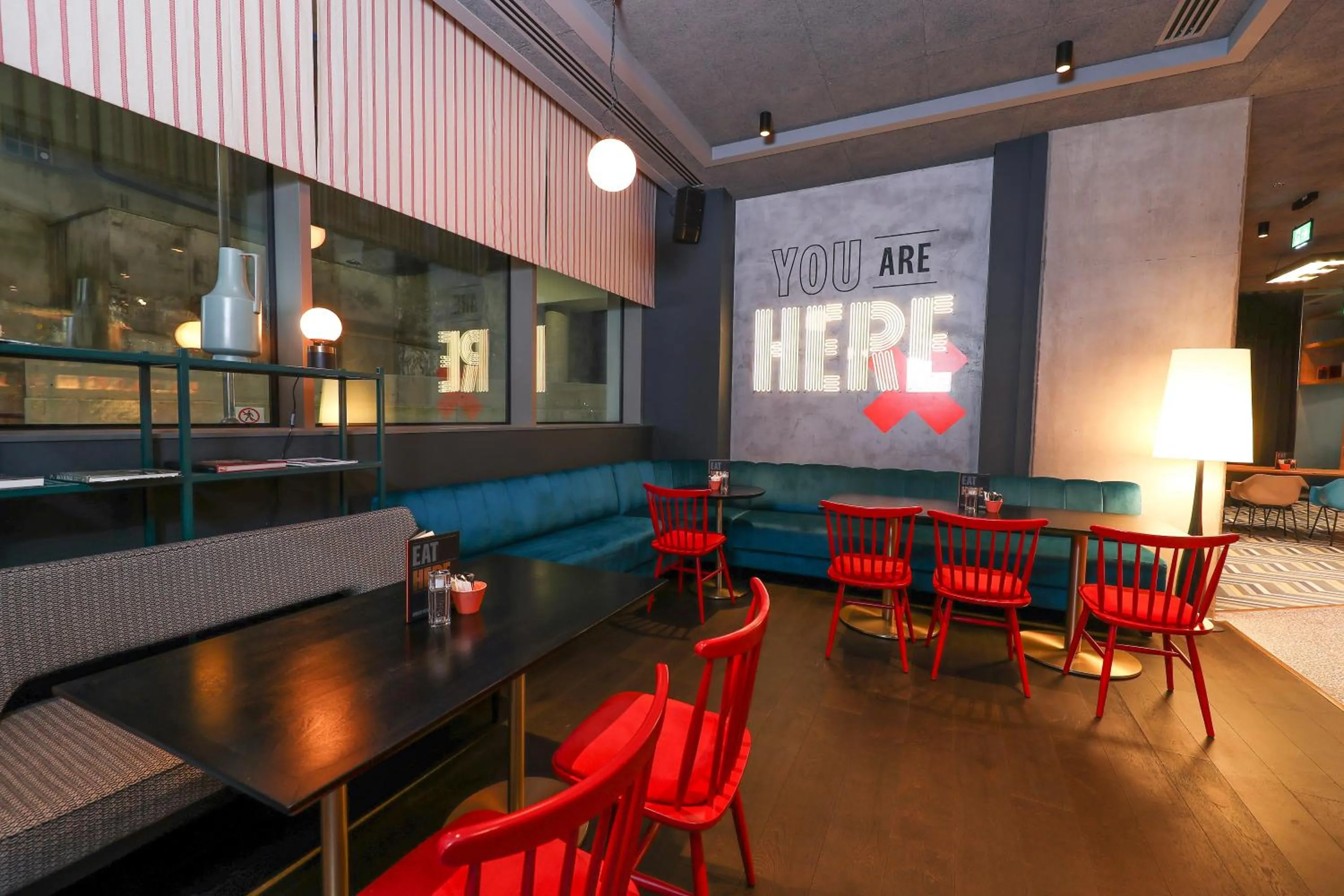 Restaurant/places to eat in Marlin Hotel Stephens Green