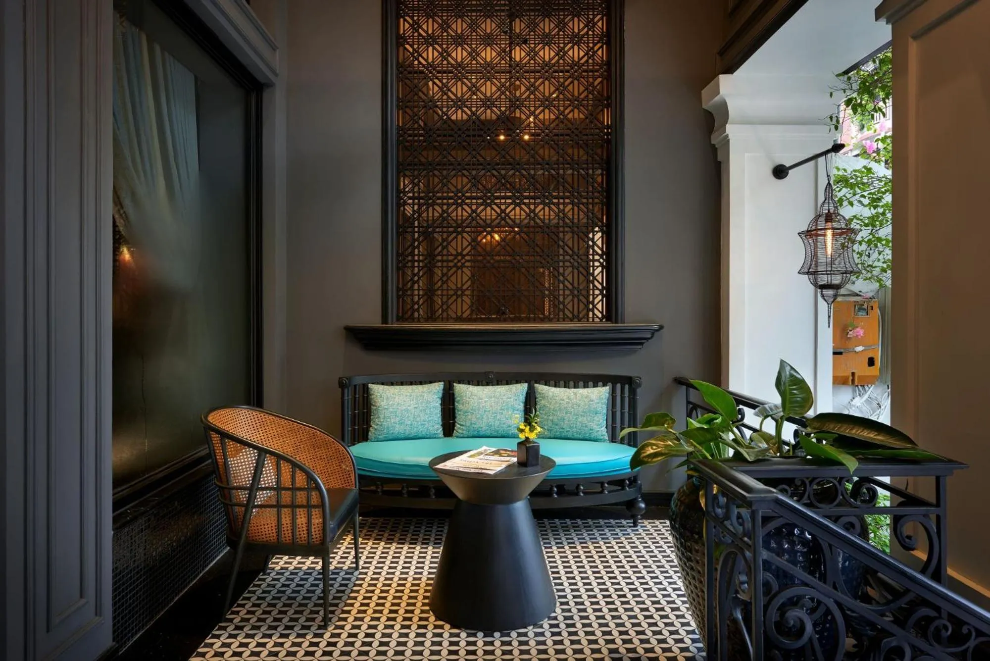 Patio in La Siesta Premium Hang Be