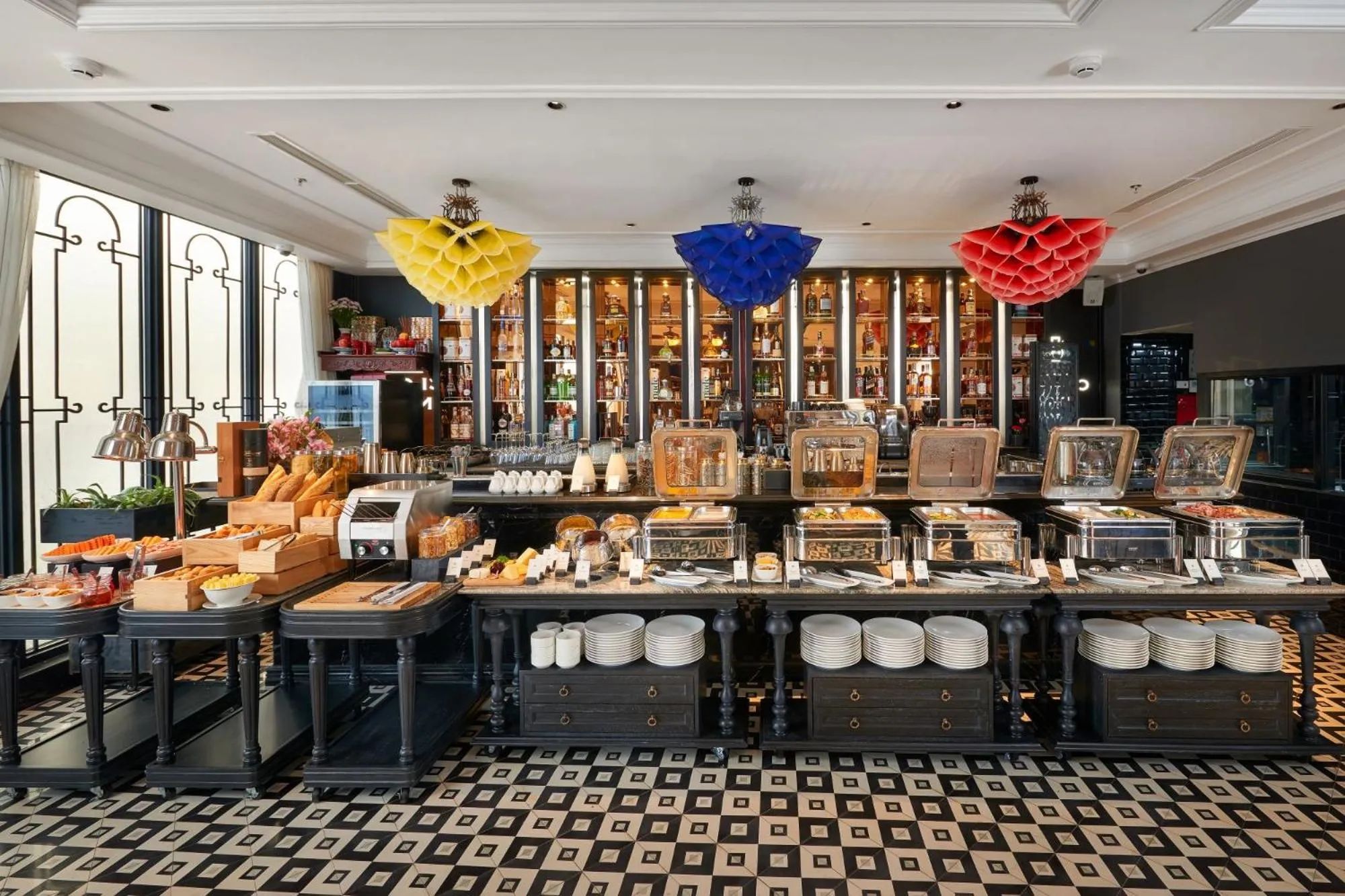 Restaurant/places to eat in La Siesta Premium Hang Be