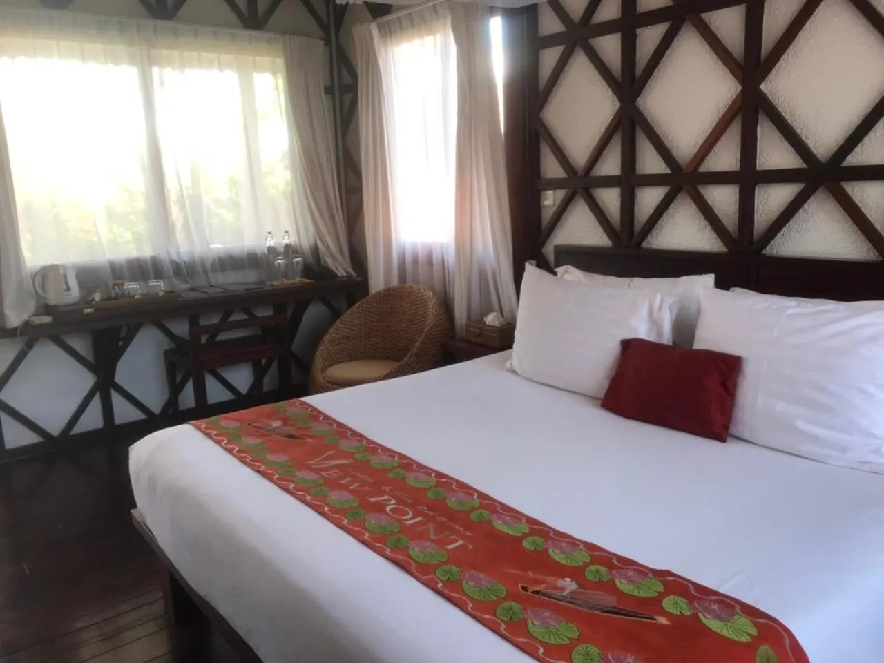 Bed in ViewPoint Ecolodge